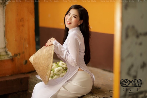 888+ ảnh áo dài sexy gây nức lòng thanh niên xứ Đông Lào 16 ảnh áo dài sexy