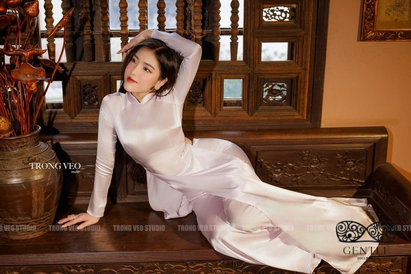 888+ ảnh áo dài sexy gây nức lòng thanh niên xứ Đông Lào 15 ảnh áo dài sexy