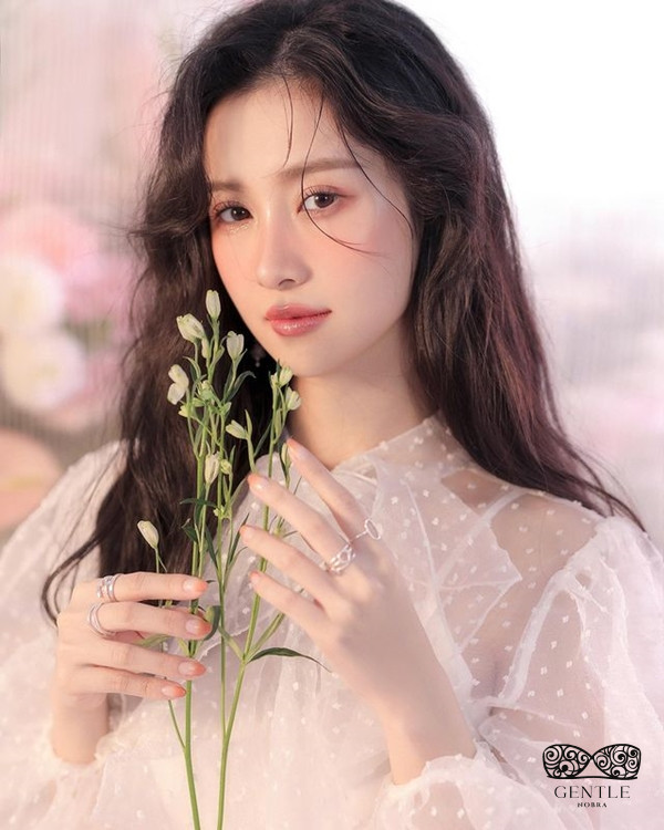 ảnh nữ diễn viên jun vũ