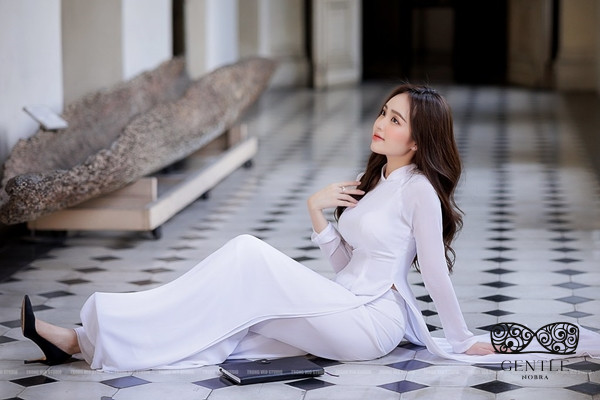 888+ ảnh áo dài sexy gây nức lòng thanh niên xứ Đông Lào 23 áo dài sexy 4