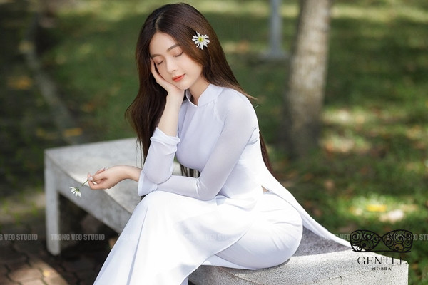 888+ ảnh áo dài sexy gây nức lòng thanh niên xứ Đông Lào 25 áo dài sexy 6