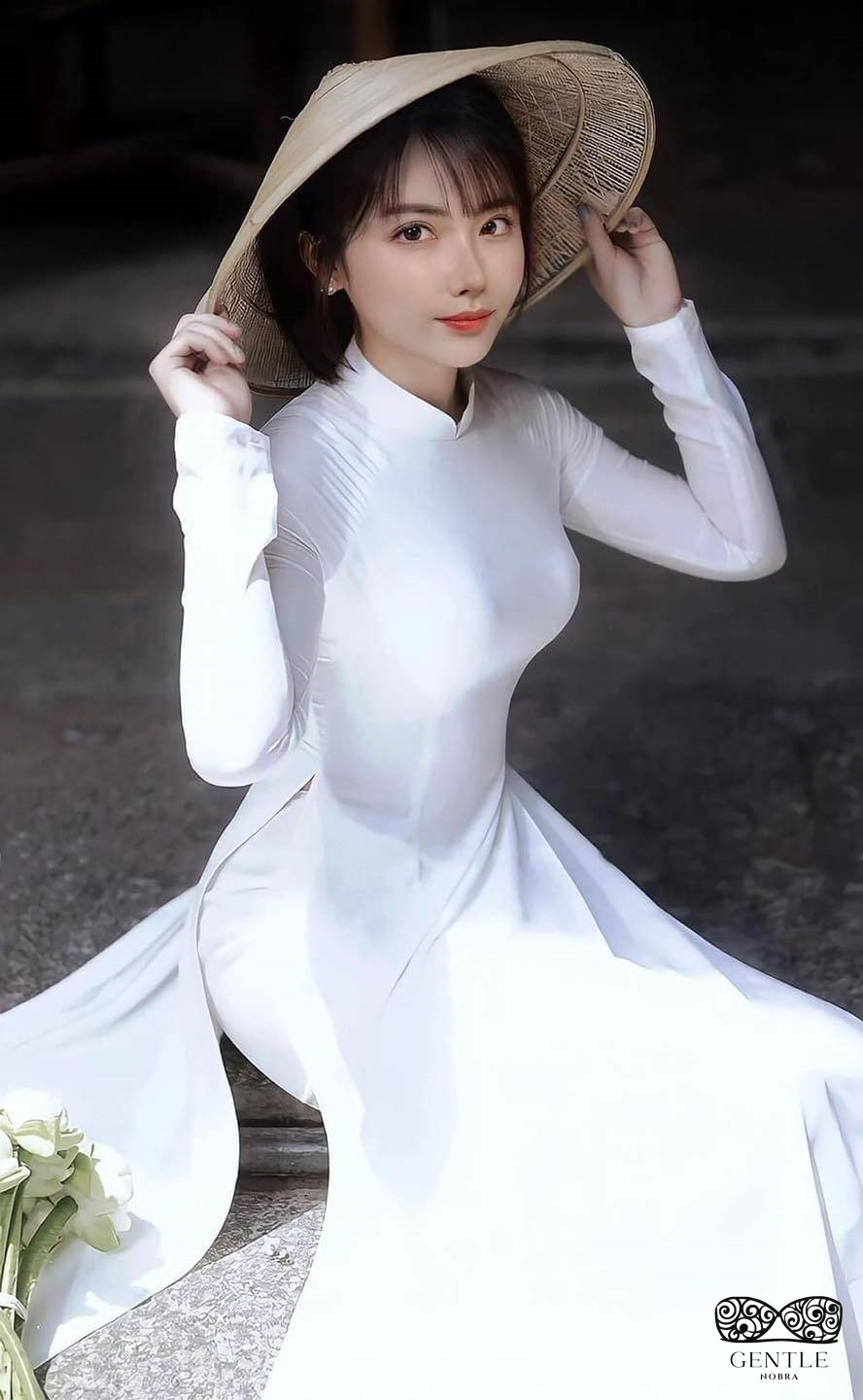 áo dài xuyên thấu không nội y