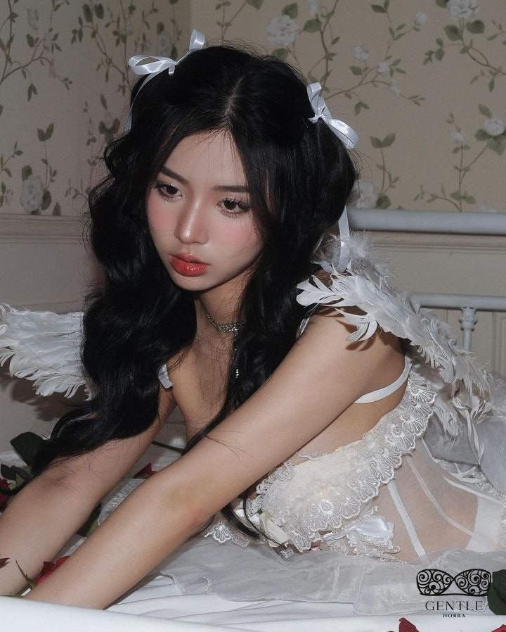 100+ ảnh gái xinh mặc đồ lót thân hình đồng hồ cát gợi cảm quyến rũ nhất 40 gái xinh mặc đồ lót