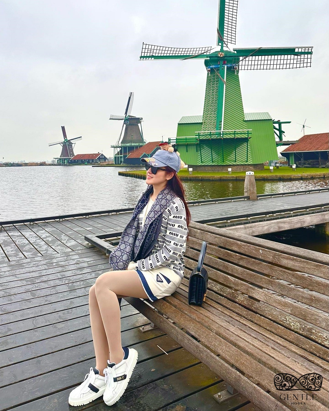 88+ Ảnh Á Hậu Huyền My Bikini Xẻ Sâu Khoe Dáng Hiếm Thấy 63 ảnh Huyền My đi chơi 4