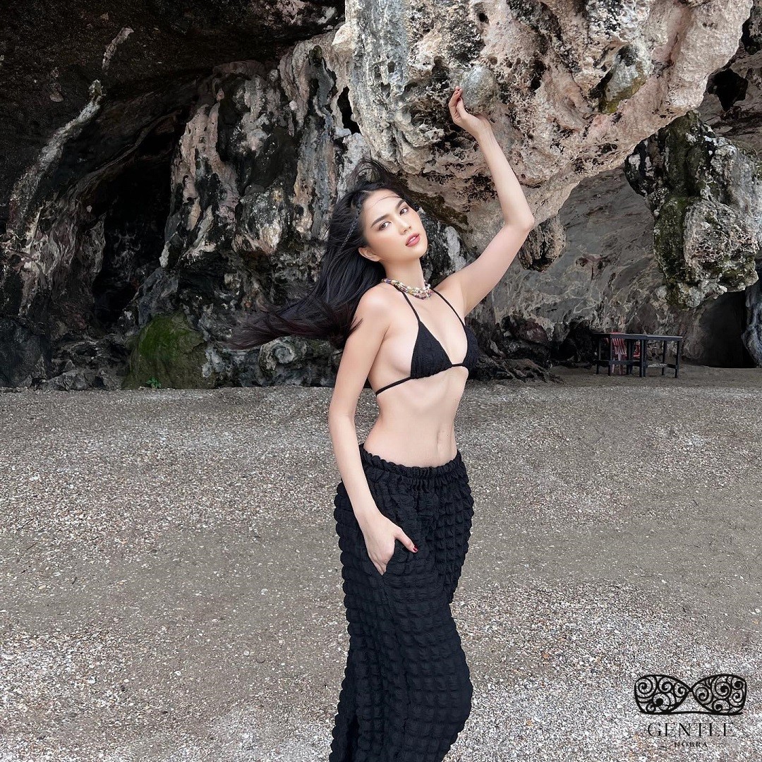 ngọc trinh bikini nhỏ 2