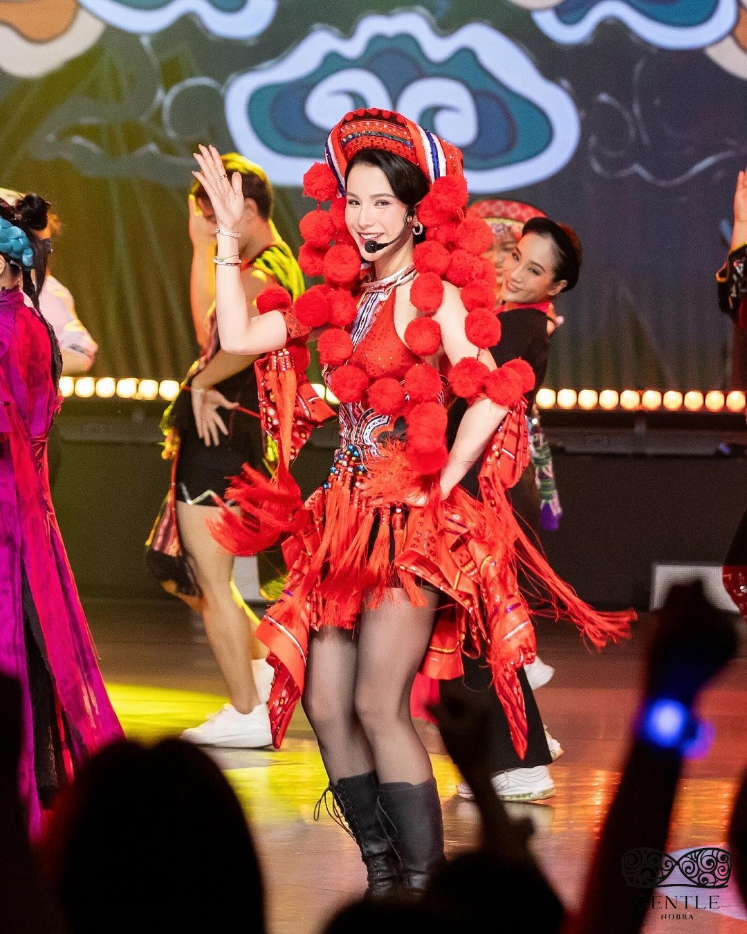 ảnh diễn viên Diệp Lâm Anh show đạp gió rẽ sóng 5