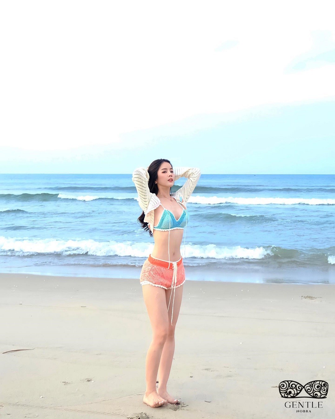 hình ảnh Dj Mie bikini 2