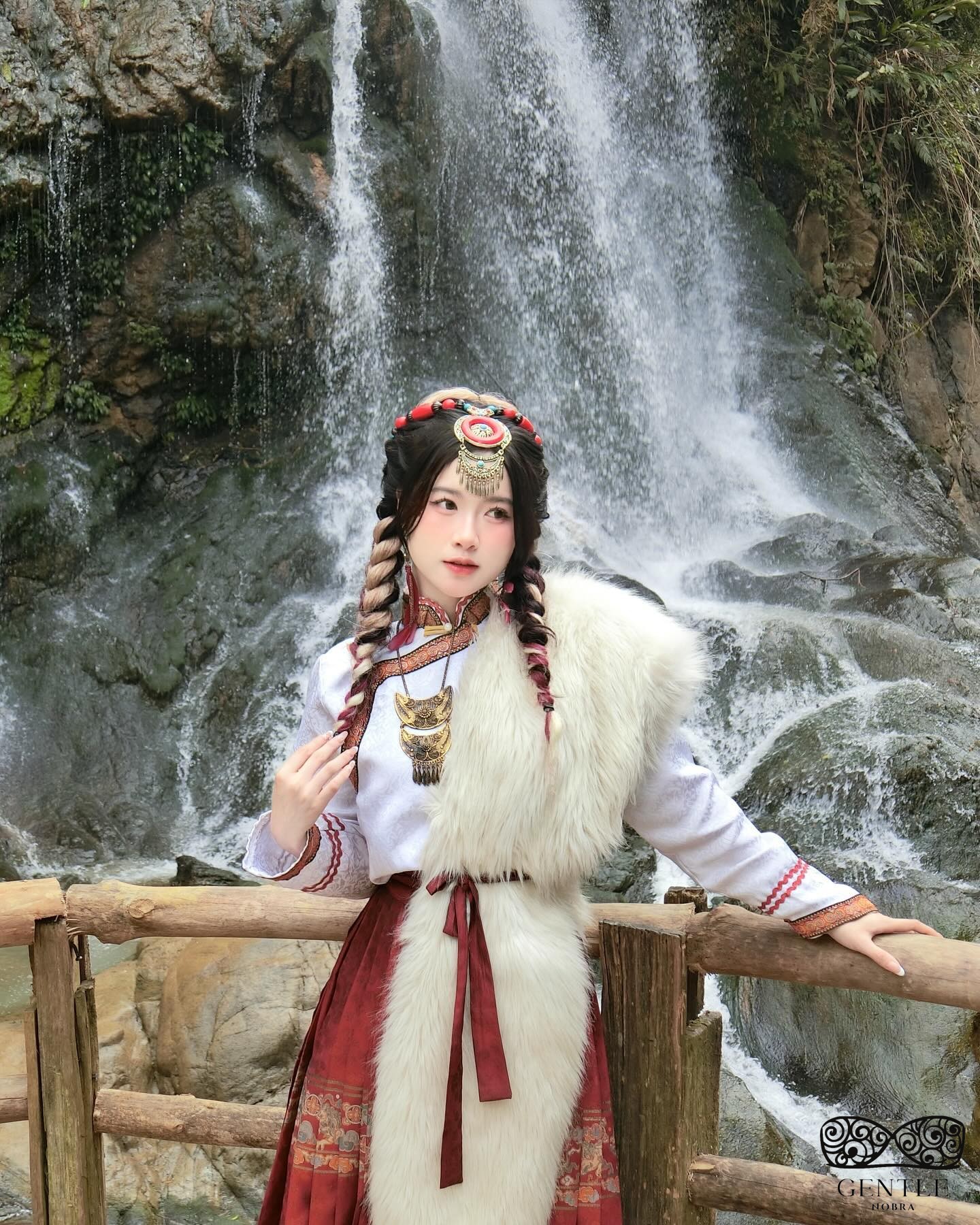 ảnh gái xinh chụp dáng dễ thương 5