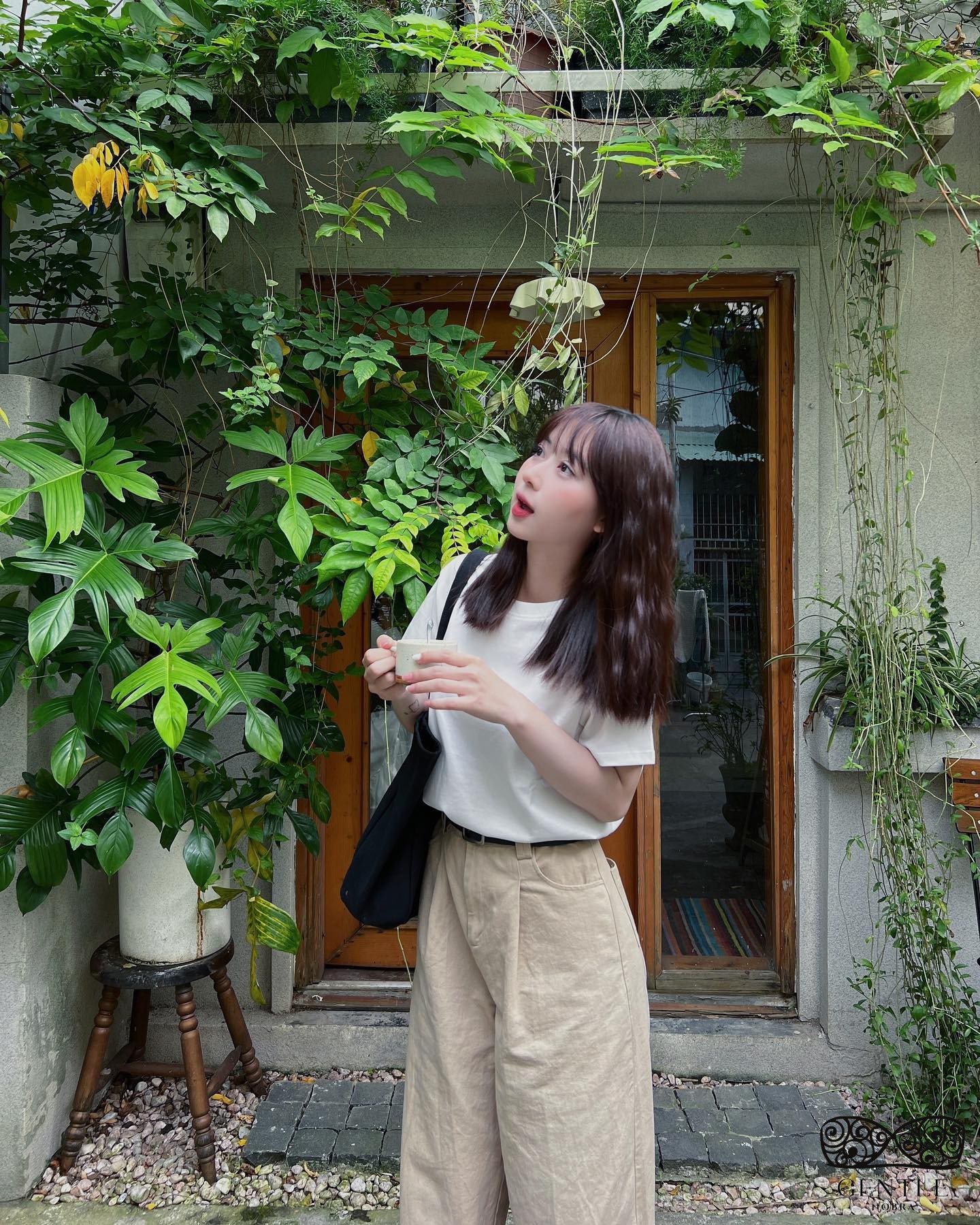 ảnh gái xinh chụp dáng