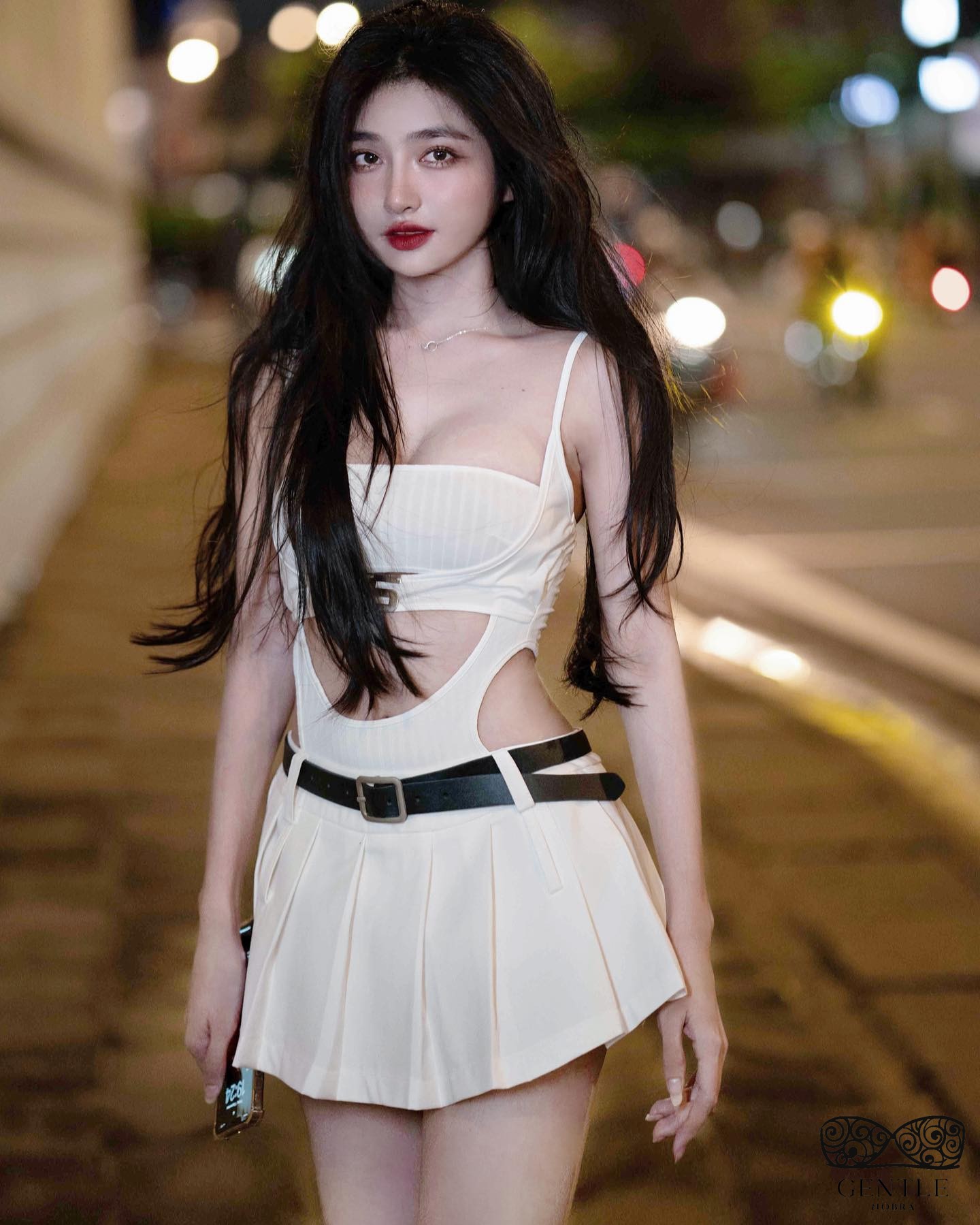 ảnh gái xinh tik tok sở hữu body khủng 2