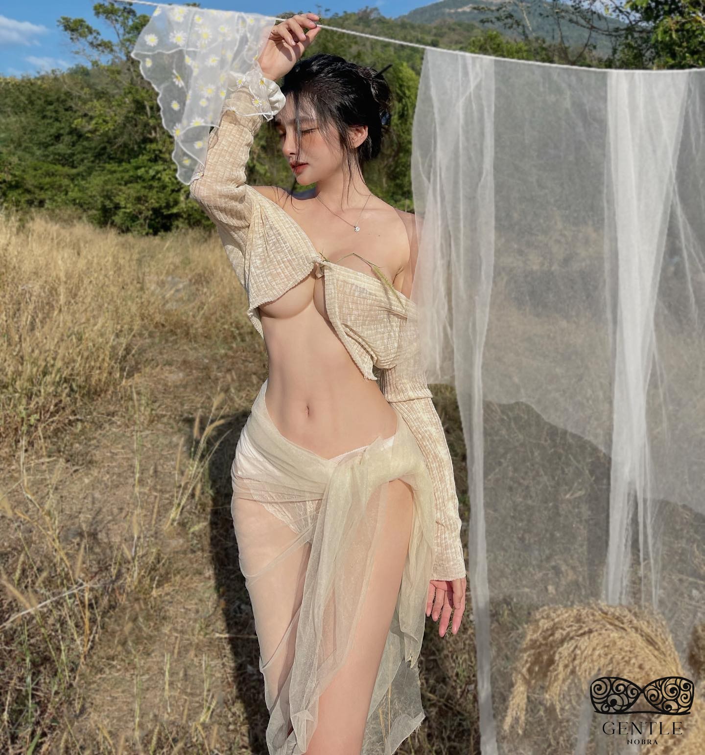 ảnh gái xinh tik tok sở hữu body khủng 3