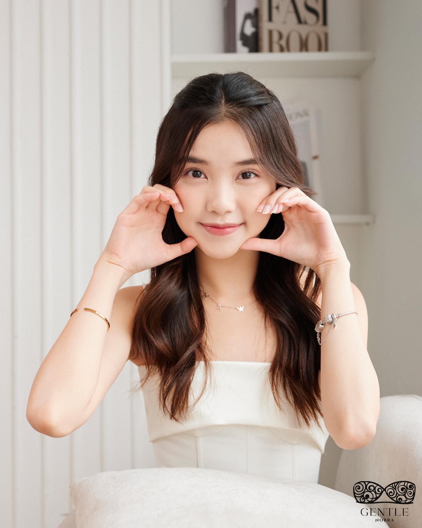 ảnh gái xinh tik tok Trịnh Hà Vi Schannel 5