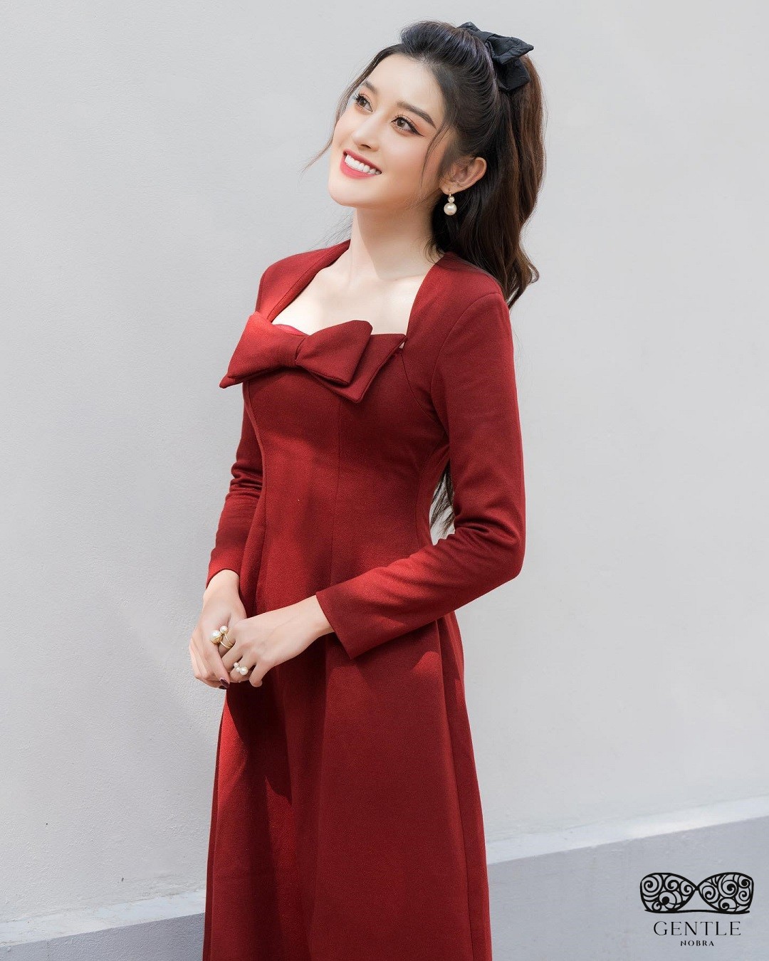 88+ Ảnh Á Hậu Huyền My Bikini Xẻ Sâu Khoe Dáng Hiếm Thấy 10 á hậu huyền my mặc váy đỏ quyến rũ