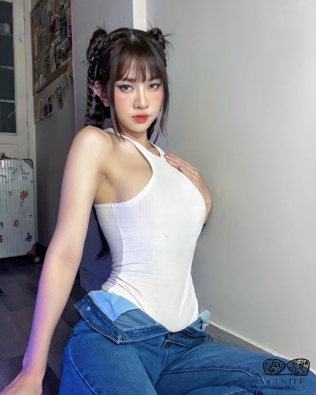 lê bống mặc bikini 2