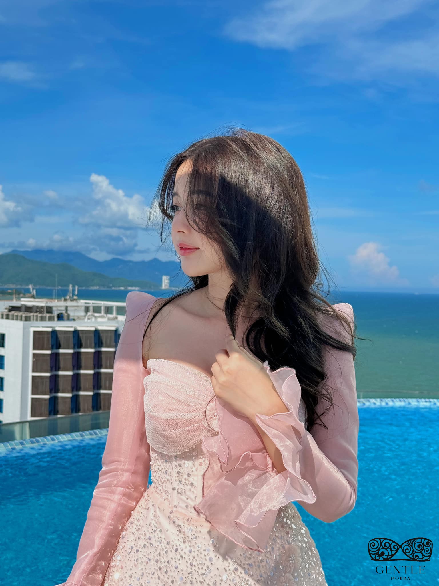 ảnh lê lý lan hương sexy 4