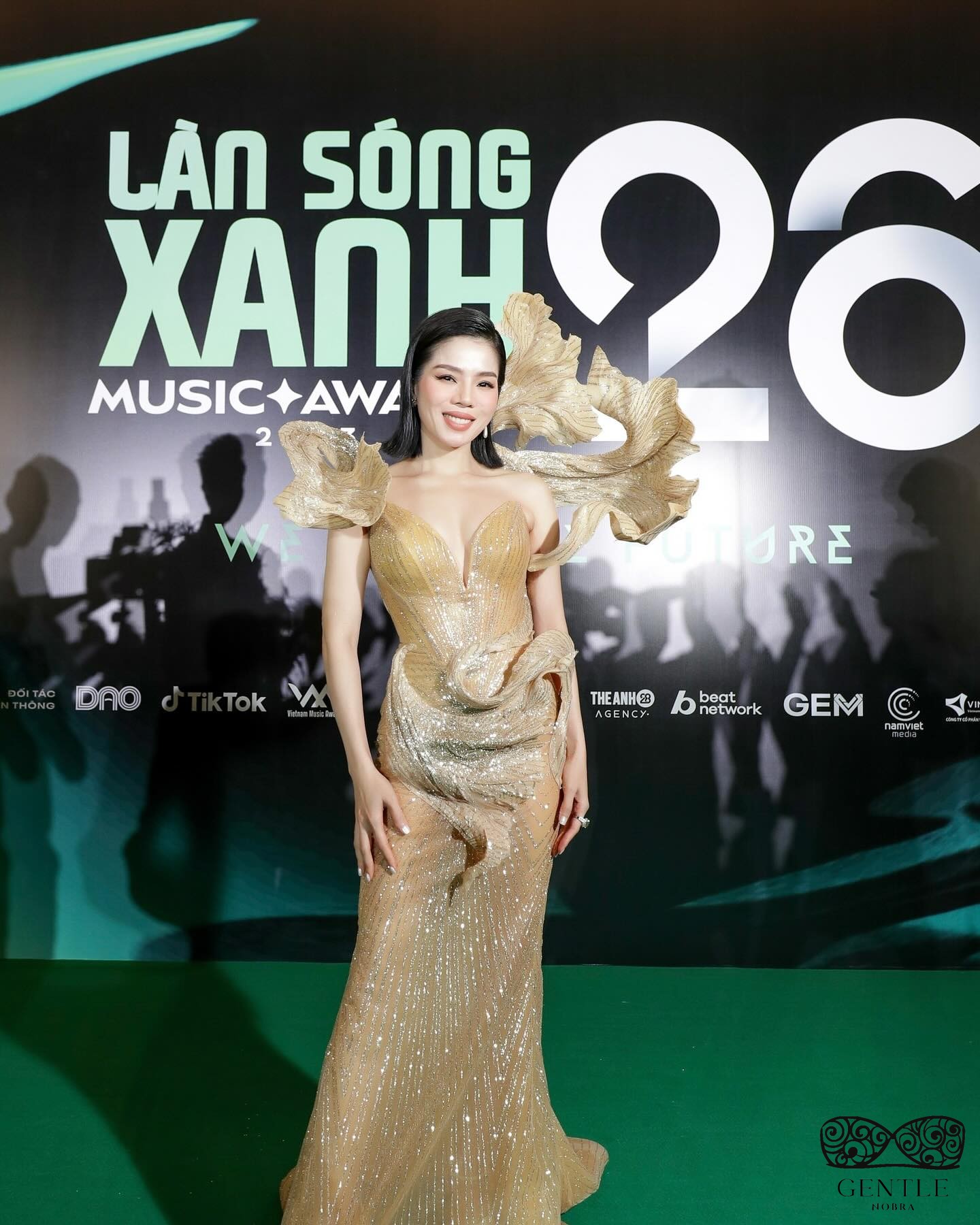 Top 66+ ảnh ca sĩ Lệ Quyên bikini siêu nhỏ khoe body nóng bỏng 17 ảnh Lệ Quyên sexy đầy quyến rũ4