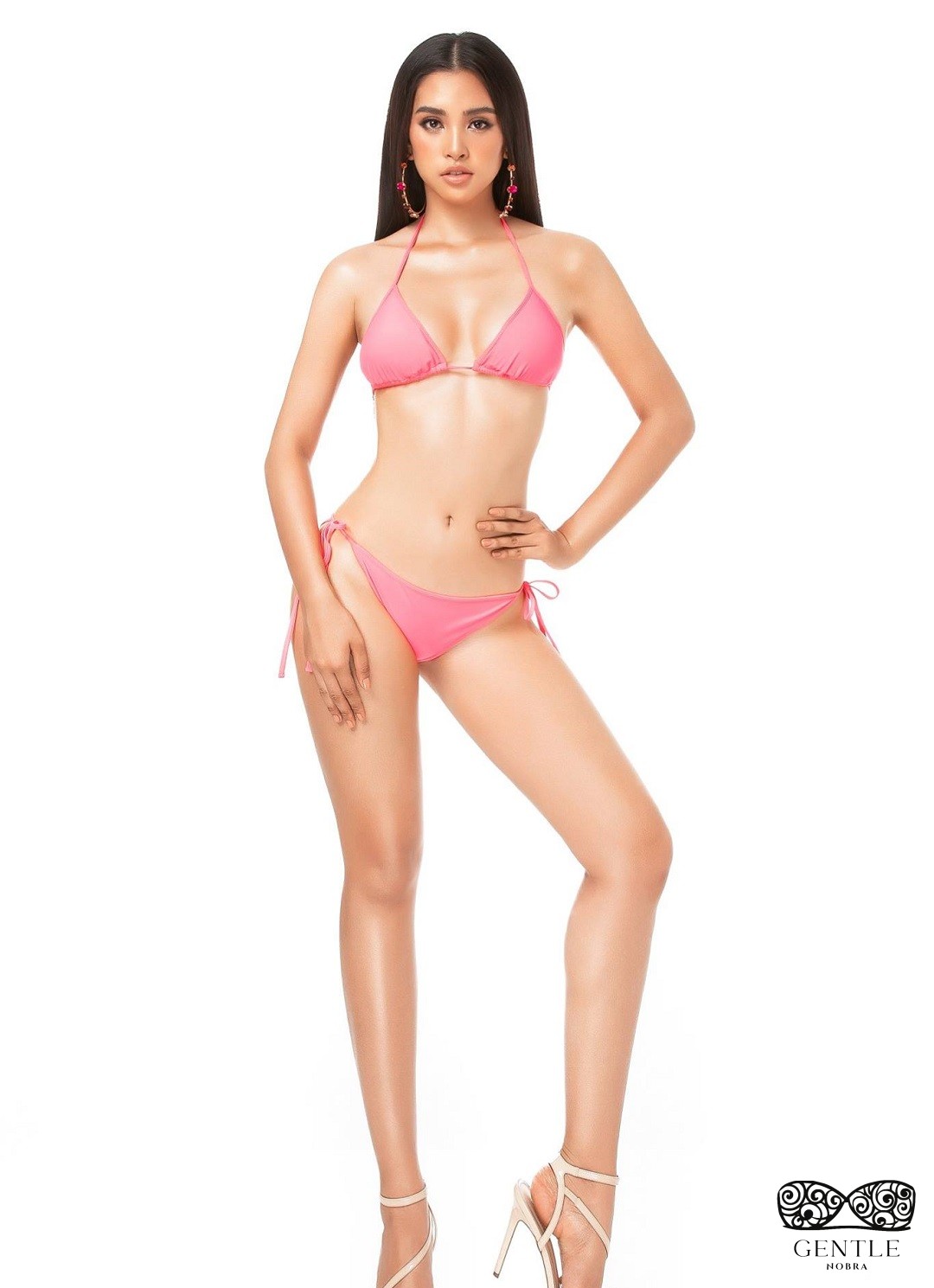 129+ Ảnh Hoa Hậu Tiểu Vy Bikini Sexy Khoe Dáng Bỏng Mắt 31 bikini hoa hậu trần tiểu vy