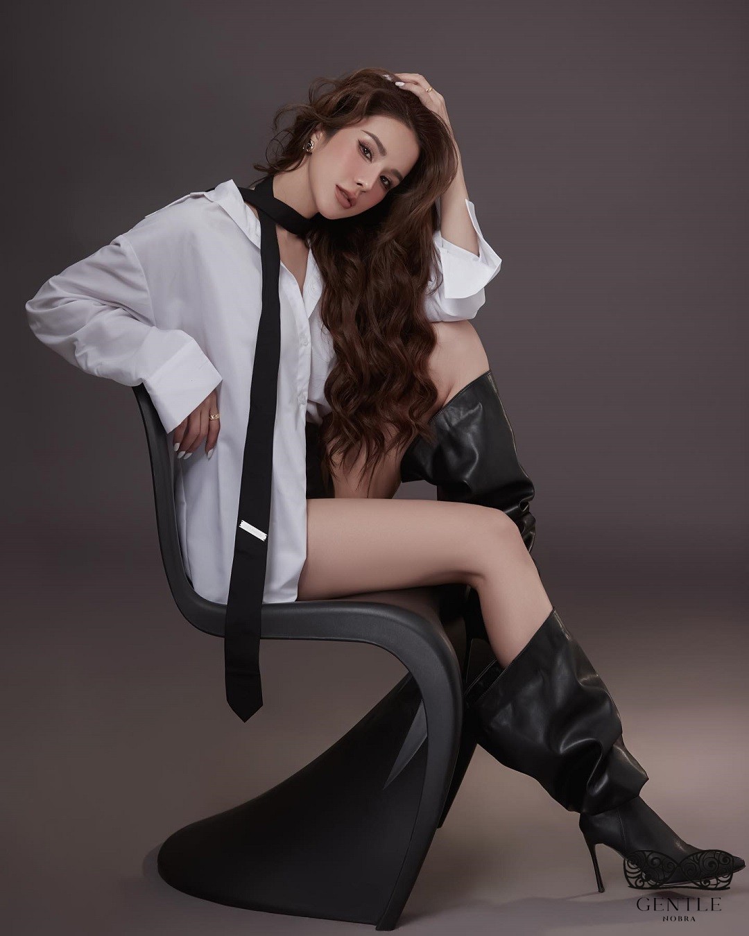 ảnh diễn viên Diệp Lâm Anh sexy