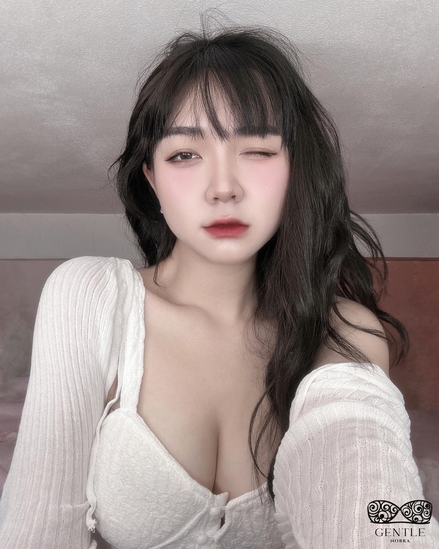 Tổng Hợp 66+ Ảnh Gái Xinh Show Vú Bỏng Mắt Không Che 26 ảnh gái xinh show vú 4