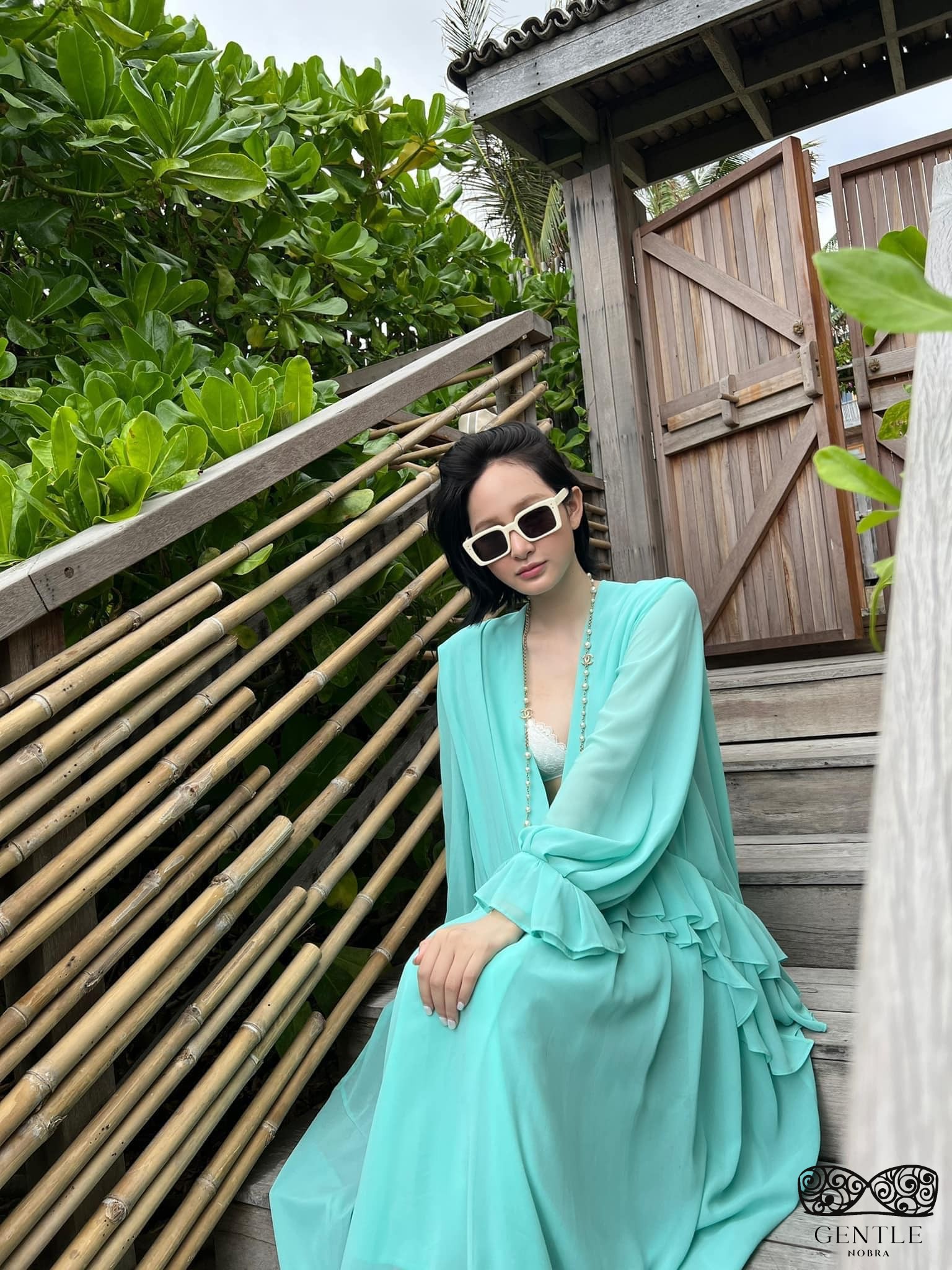 Tổng hợp 50+ ảnh ca sĩ Hiền Hồ bikini 1 mảnh sexy, gợi cảm nhất 17 ảnh của hiền hồ bikini sexy