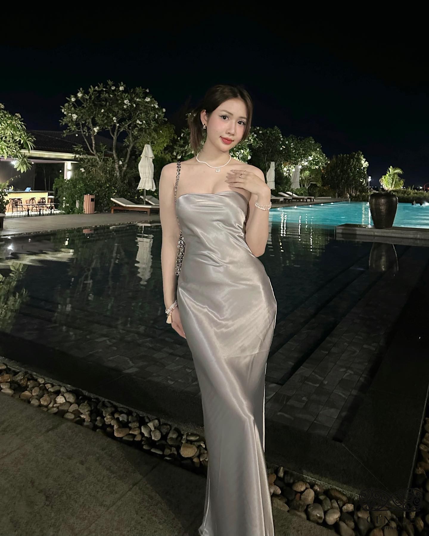 hình ảnh gái xinh chụp dáng gợi cảm