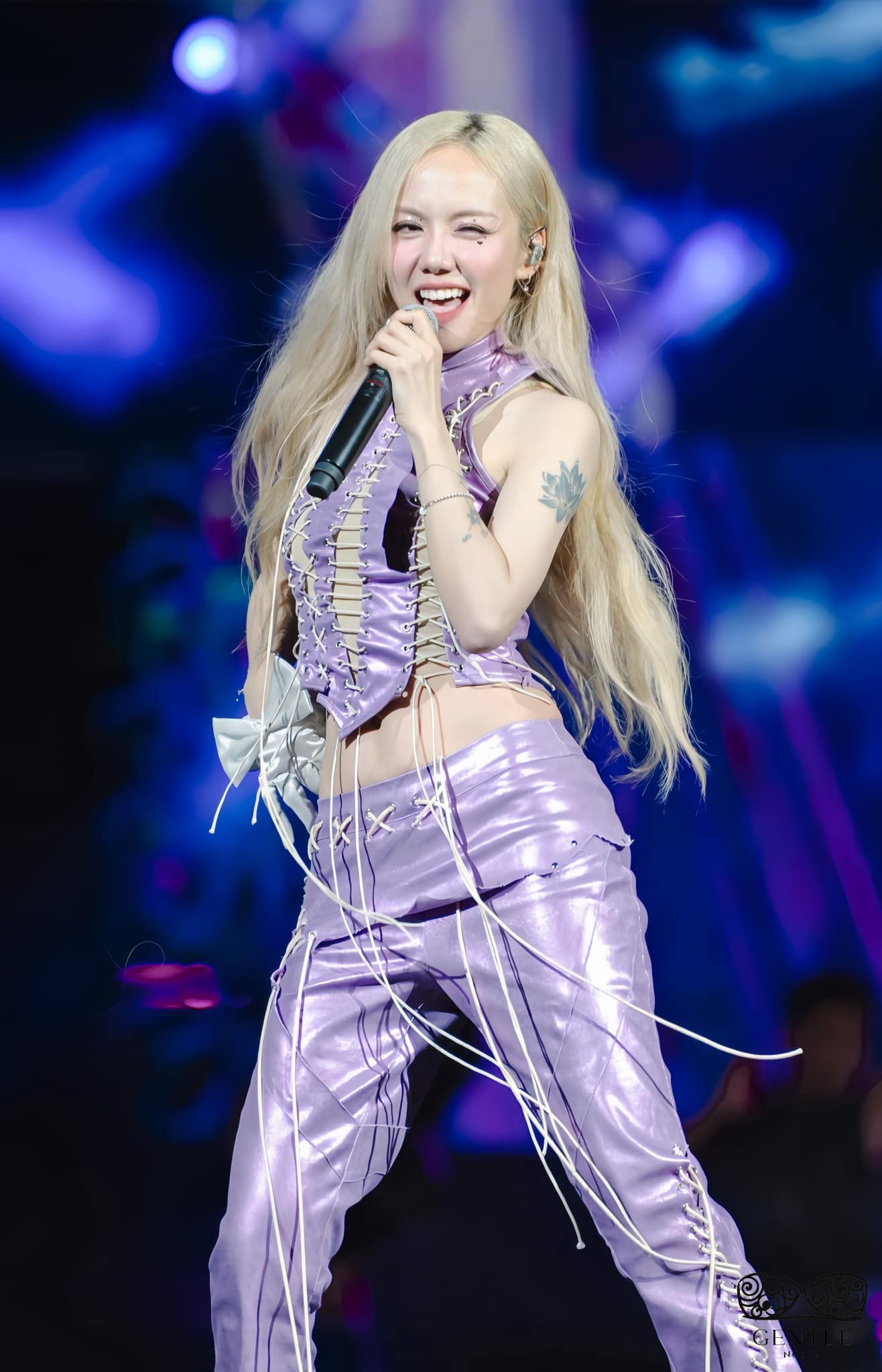 ảnh phương ly sexy 3