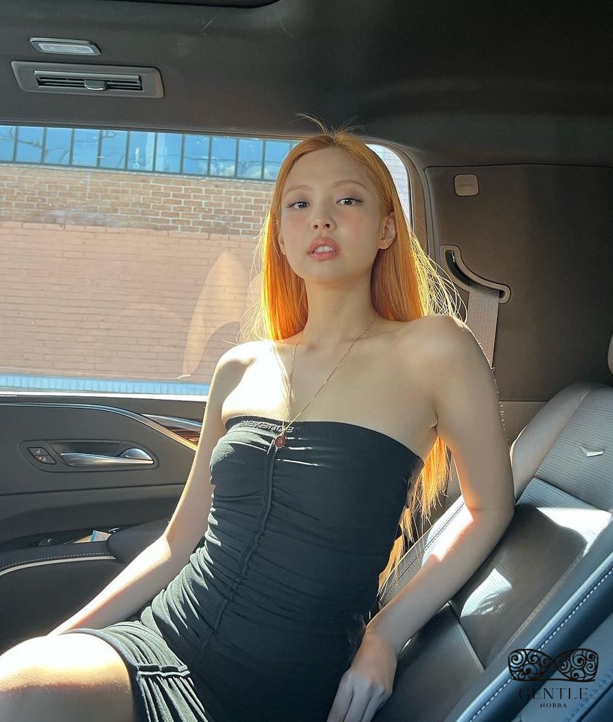 hình ảnh jennie sexy 3