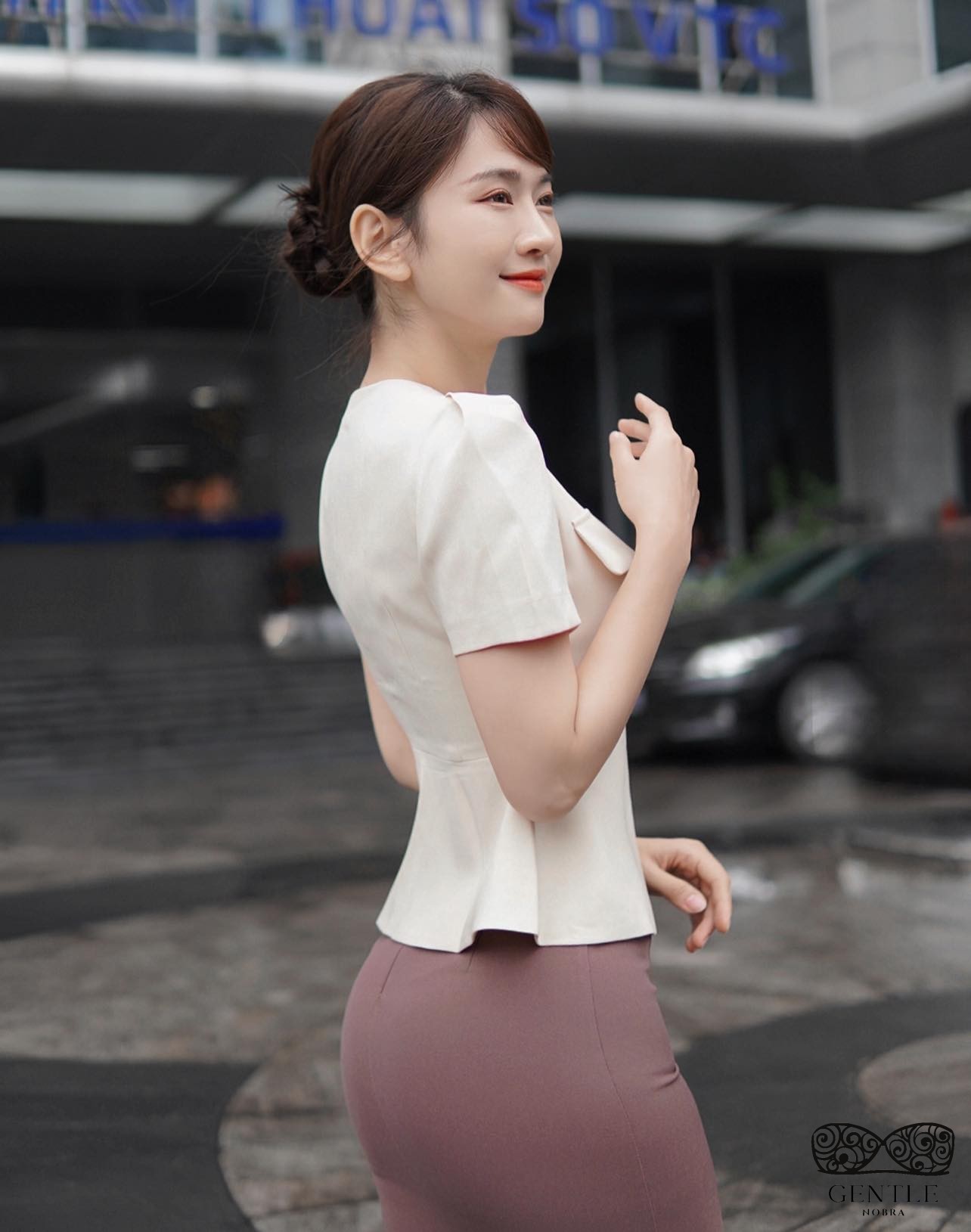 hotgirl nhà đài lê bống