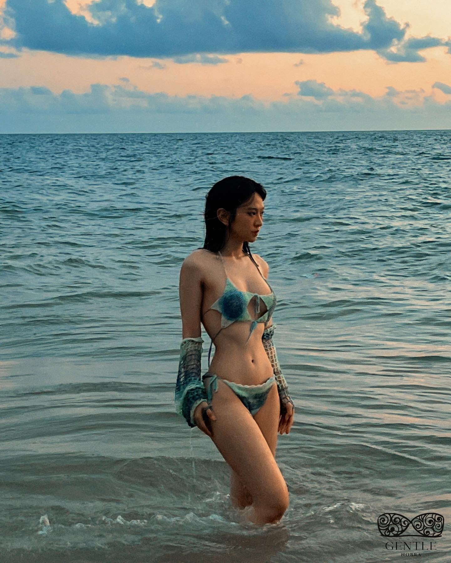 lê bống diện bikini sexy