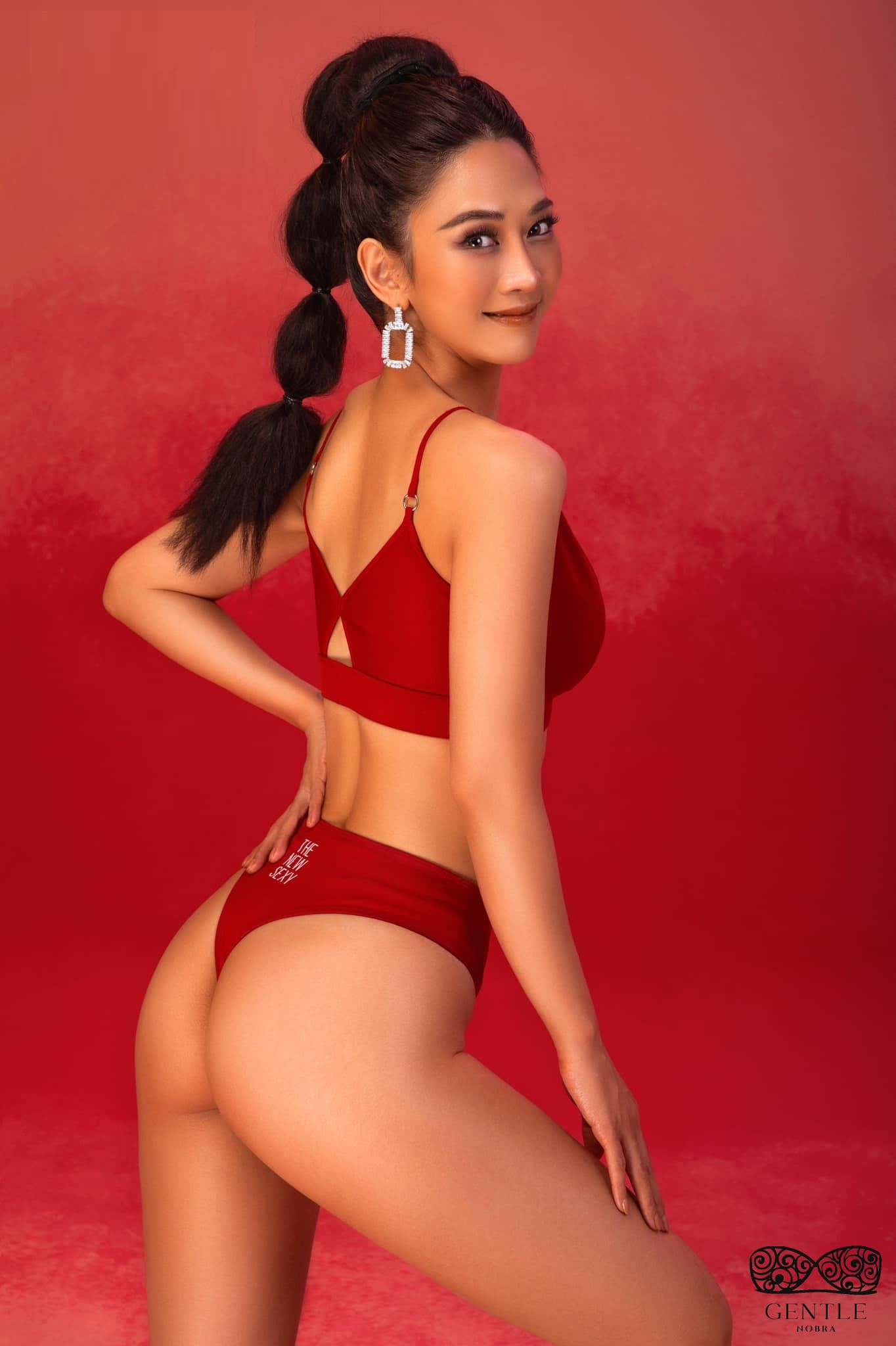 Lộ Hình Ảnh Lê Bống Bikini Khoe Hàng Nóng Bỏng Cực Cháy 4 lê bống diện bikini sexy 3