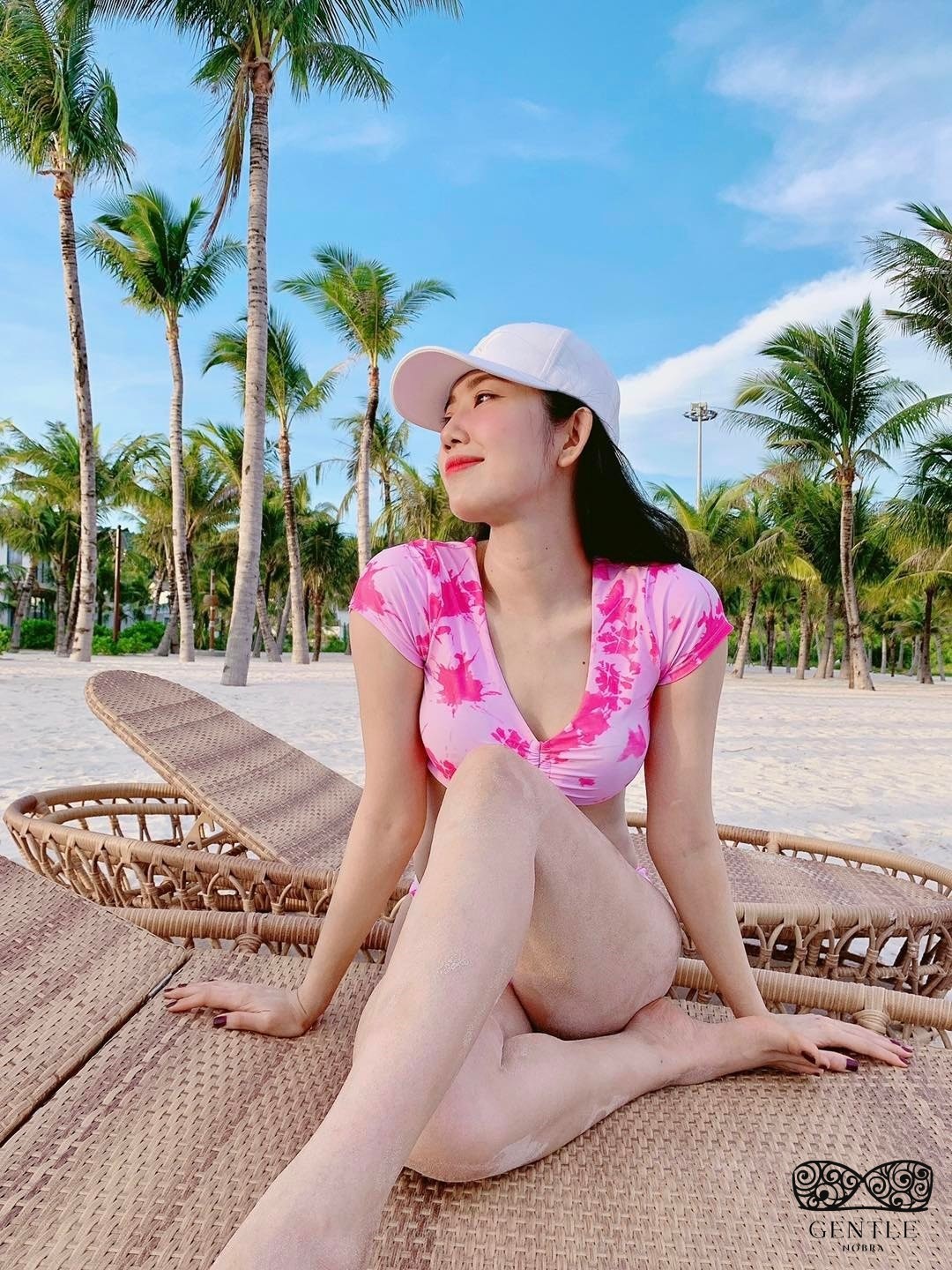 thúy ngân bikini 5