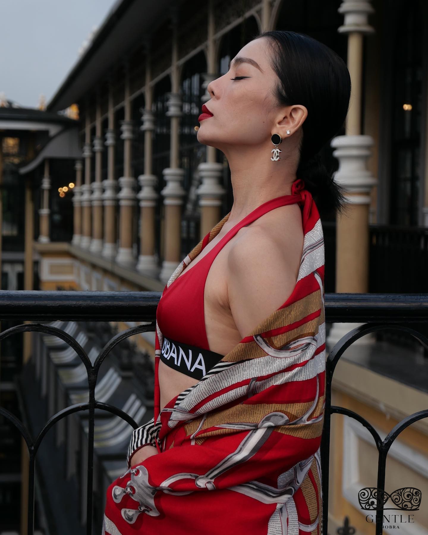 lệ quyên diện bikini 2