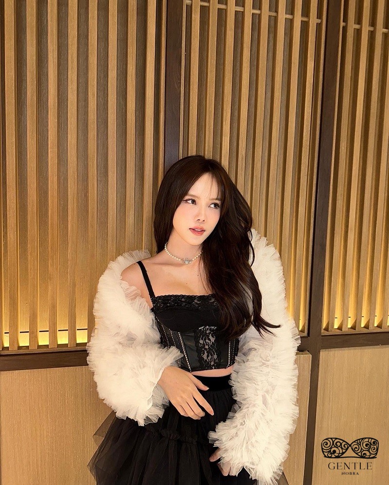 Tổng hợp 69+ ảnh Thiều Bảo Trâm Bikini 2 mảnh khoe body cực cháy  3 ảnh thiều bảo trâm mặc sexy 5