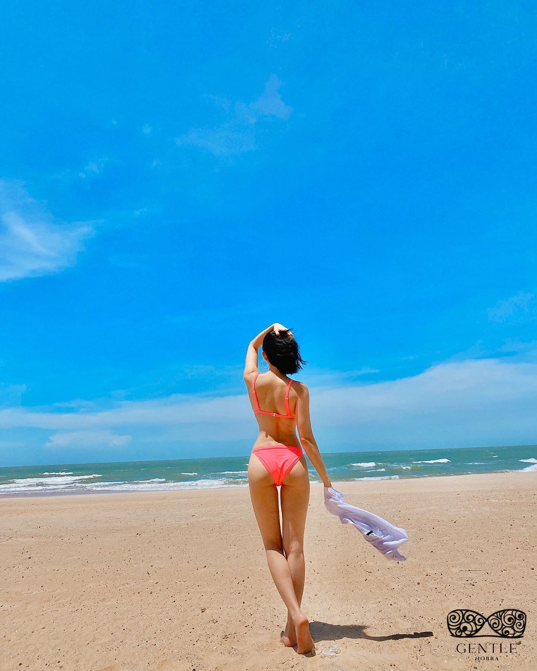 diễn viên thúy ngân bikini 3