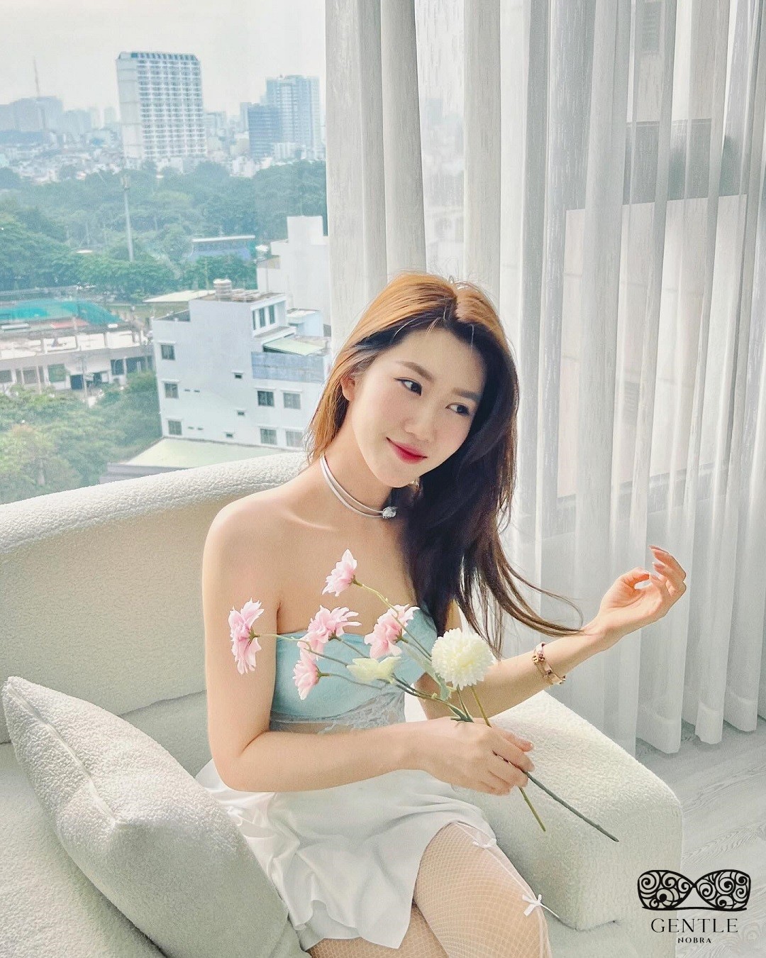 á hậu thúy ngân dễ thương