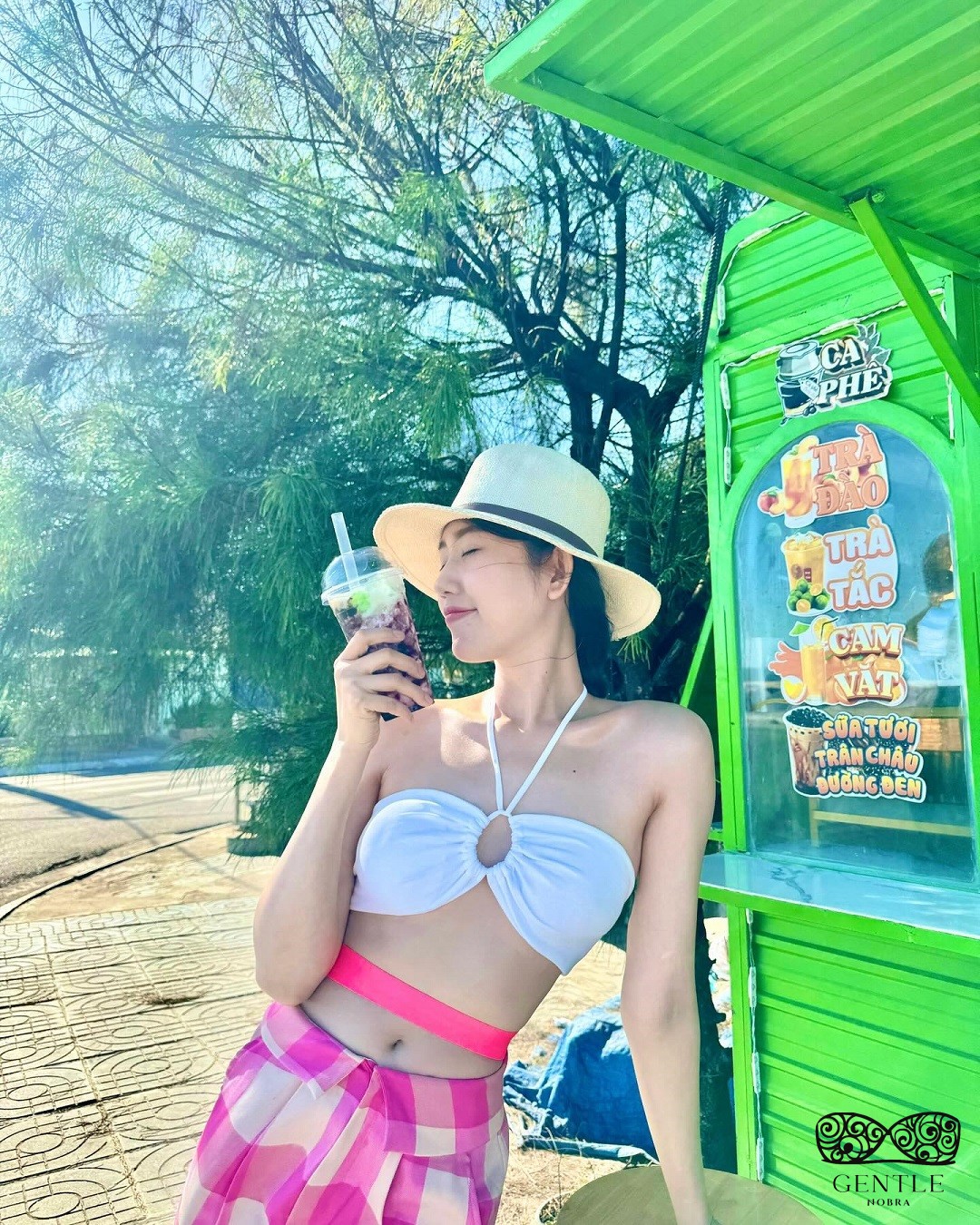 thúy ngân bikini full hd