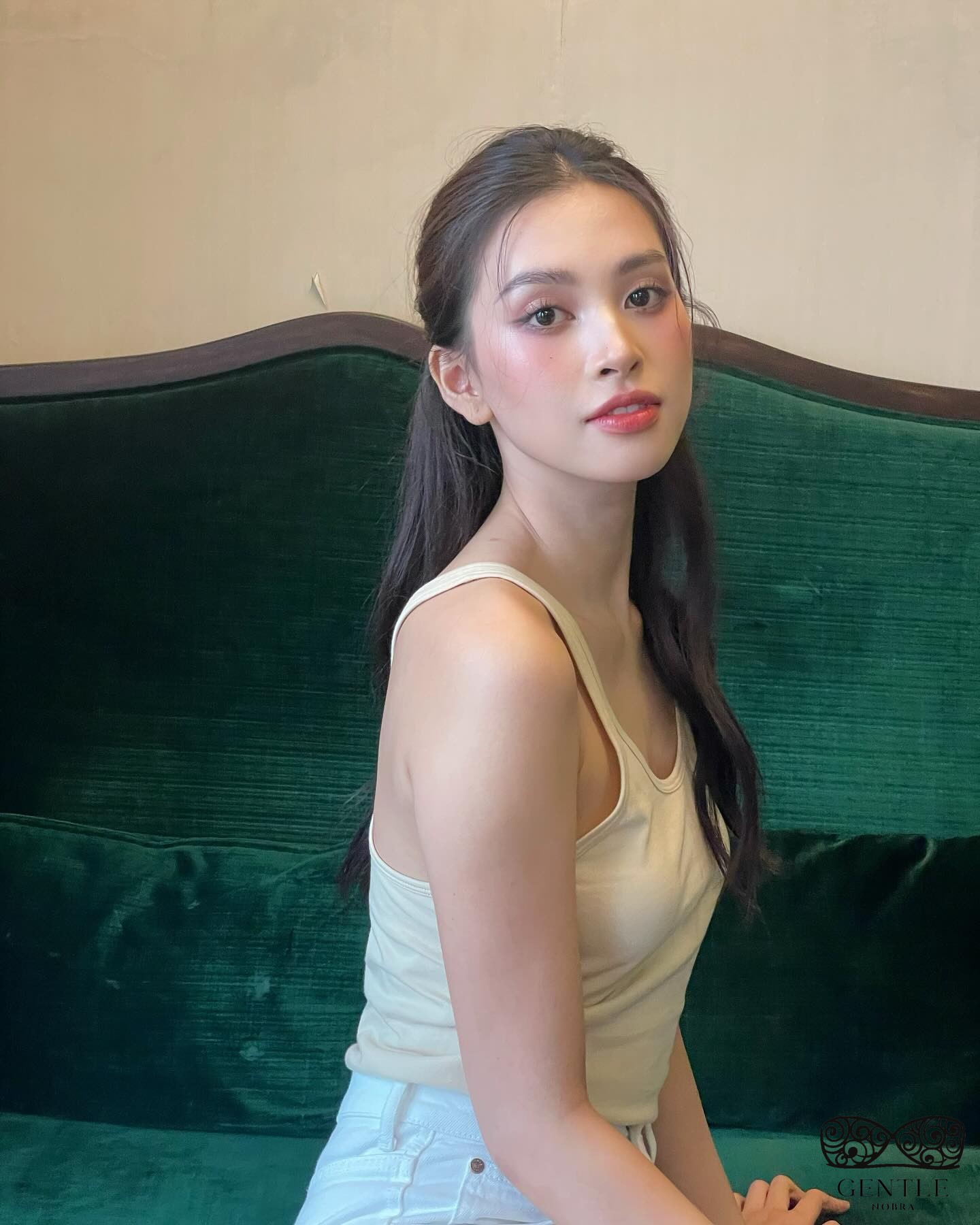 129+ Ảnh Hoa Hậu Tiểu Vy Bikini Sexy Khoe Dáng Bỏng Mắt 69 trần tiểu vy sexy 2