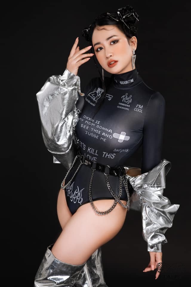 ảnh DJ Trang Moon sexy nóng bỏng