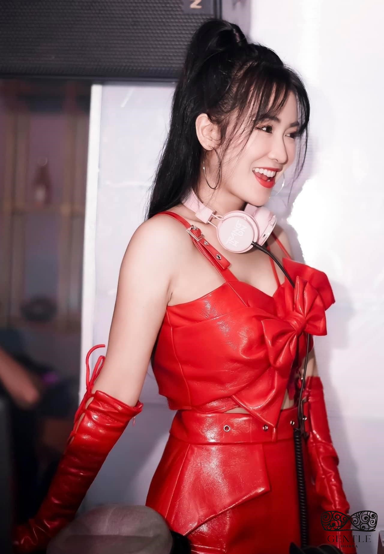 ảnh DJ Trang Moon sexy quyến rũ 4