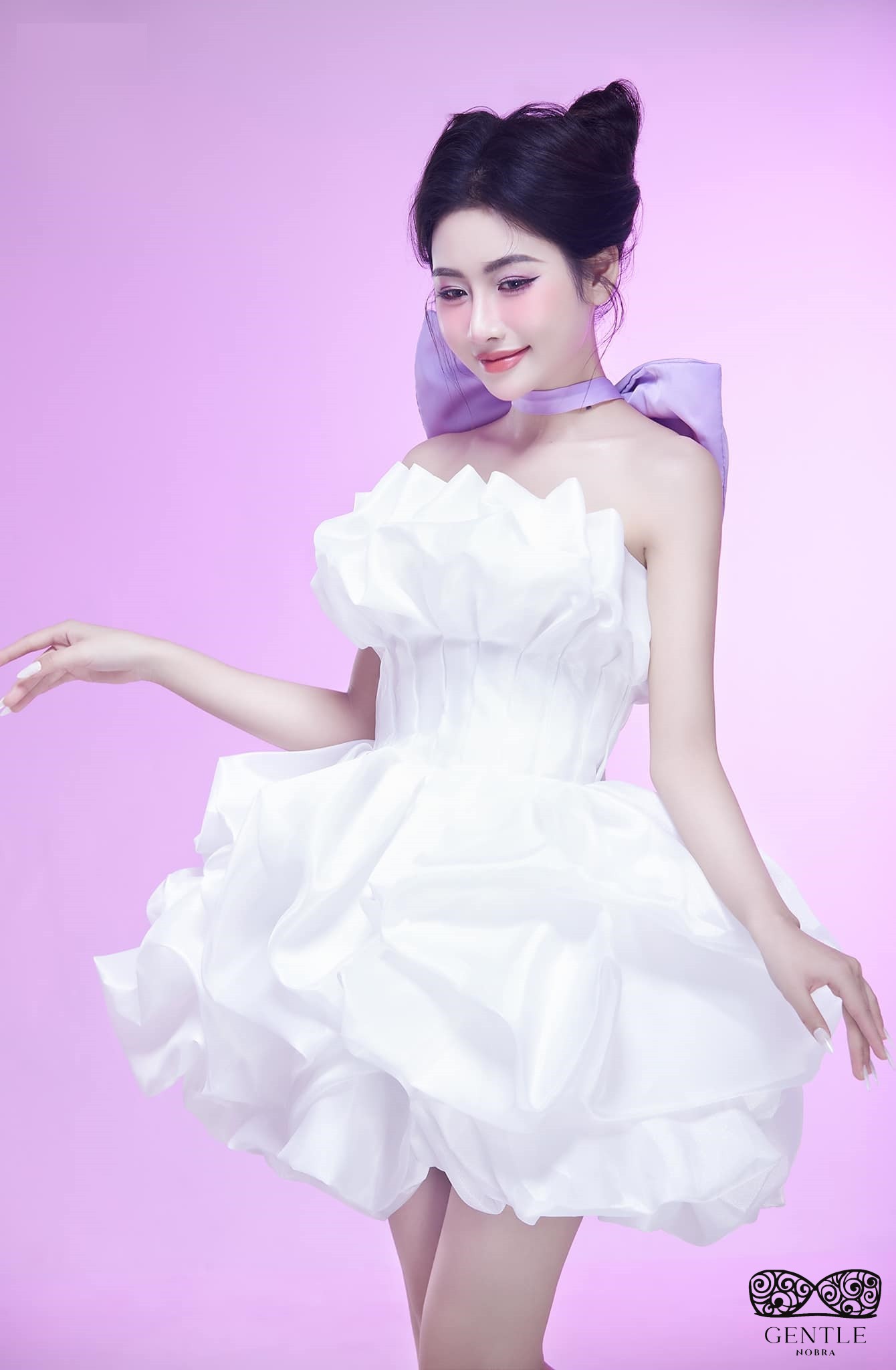 ảnh trend Bạn gái mèo Tom 4