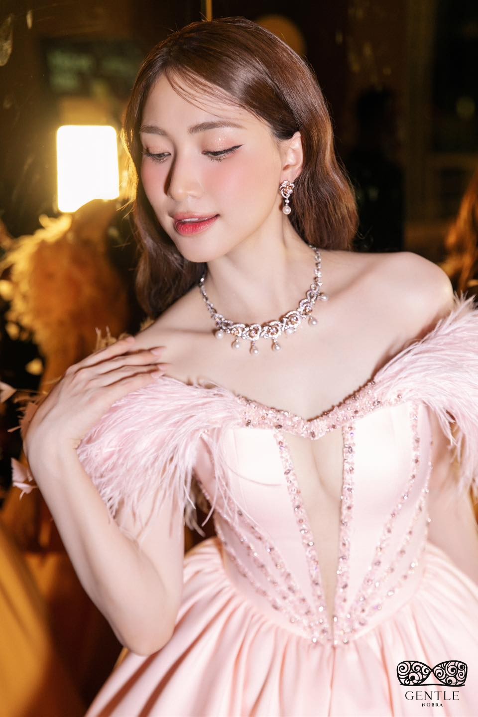 55+ ảnh ca sĩ Hòa Minzy mặc bikini khoe body mẹ đơn thân 14 ảnh Hòa Minzy sexy cuốn hút 4