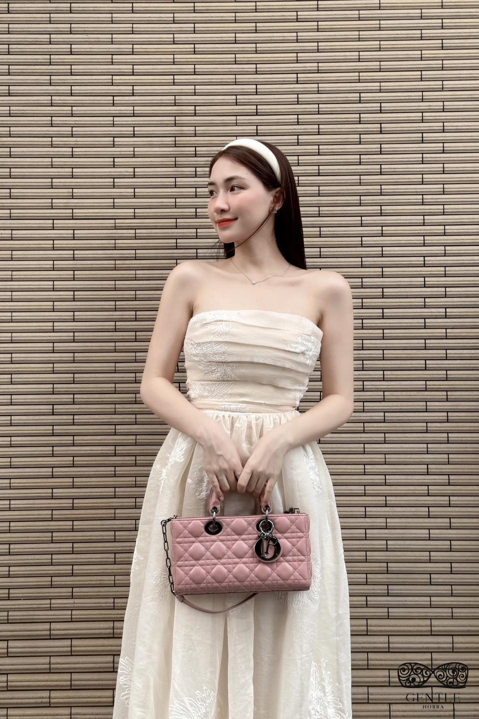 ảnh Hòa Minzy sexy cuốn hút 3