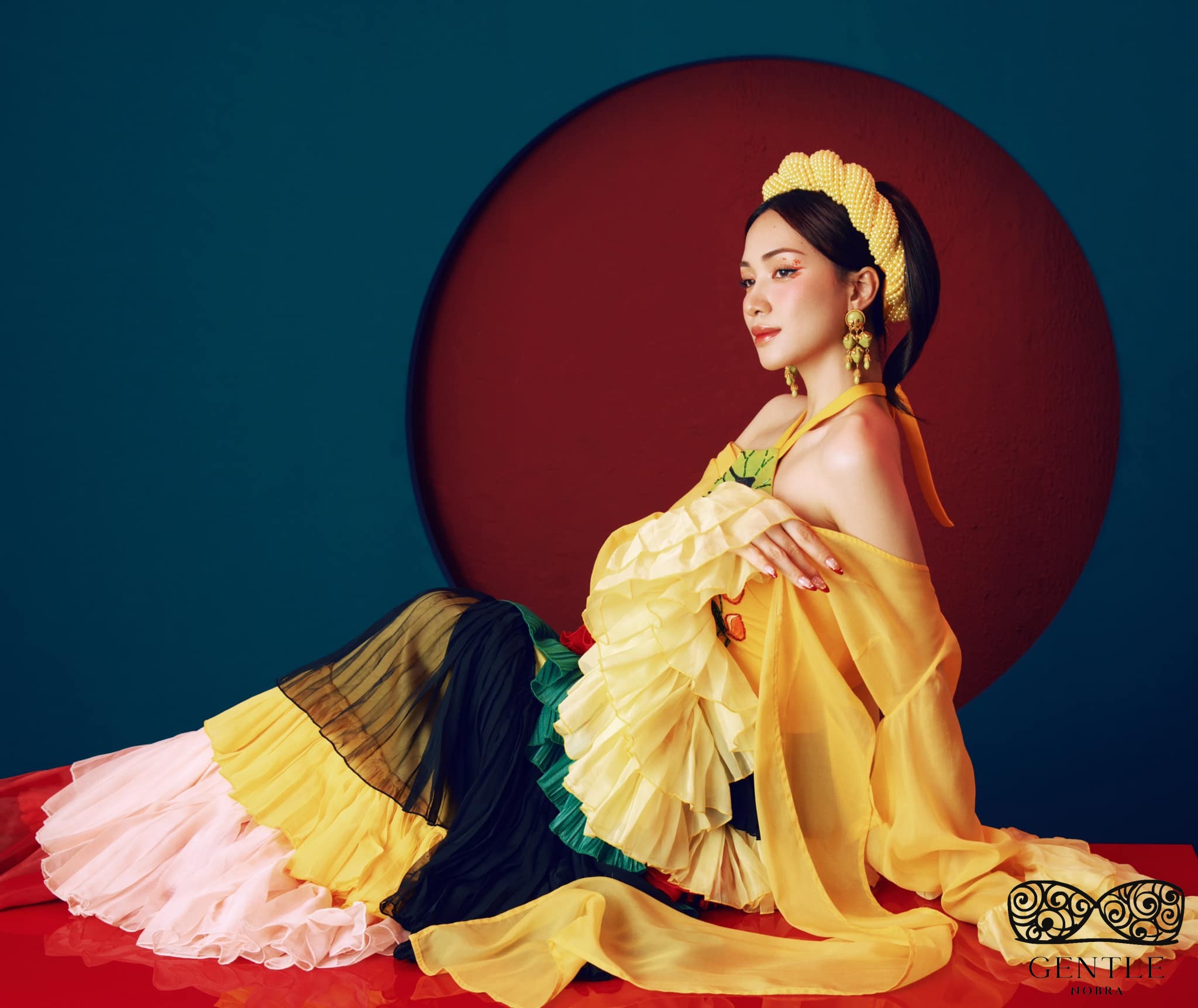 ảnh Hòa Minzy sexy cuốn hút