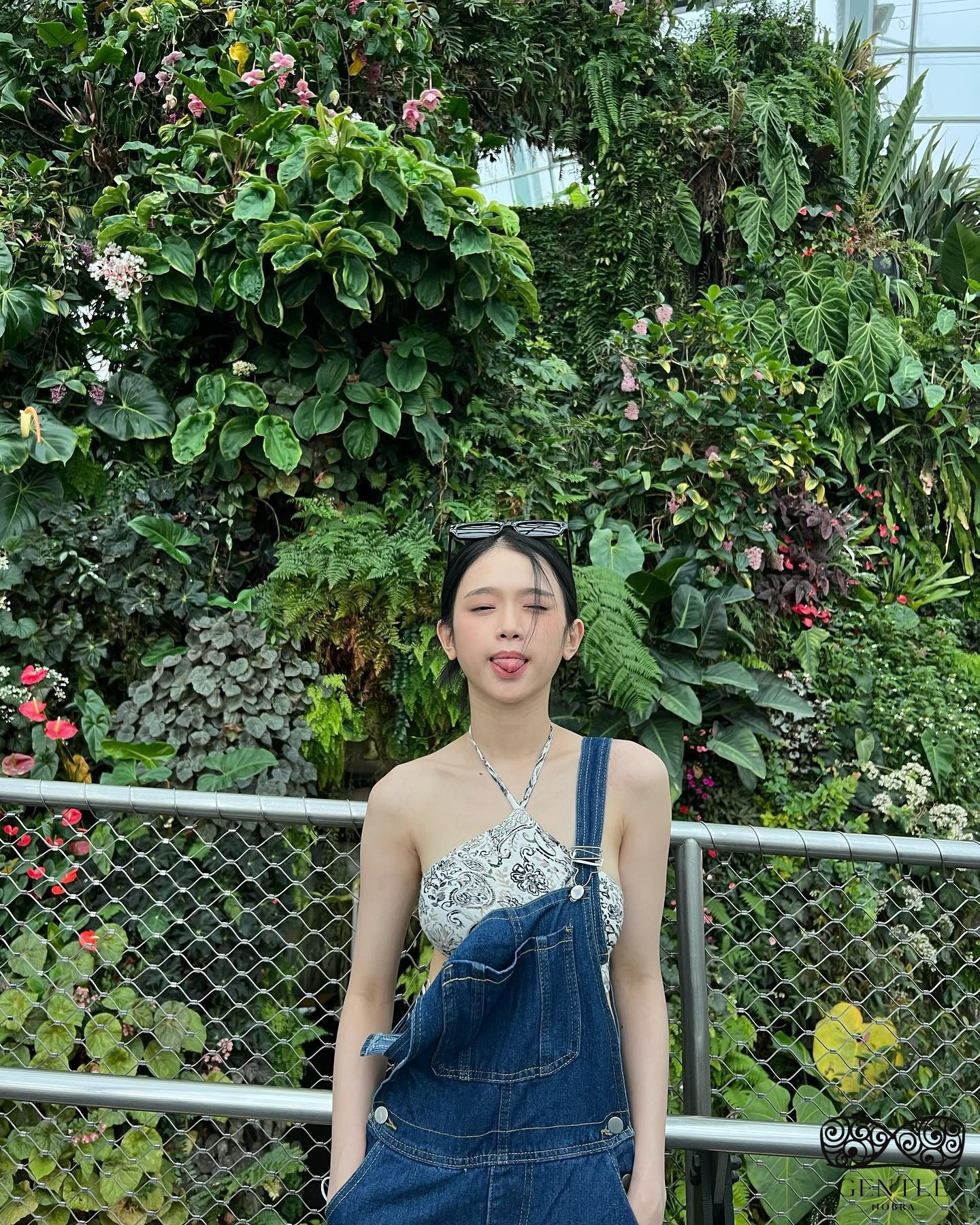 hotgirl linh ka sexy 4