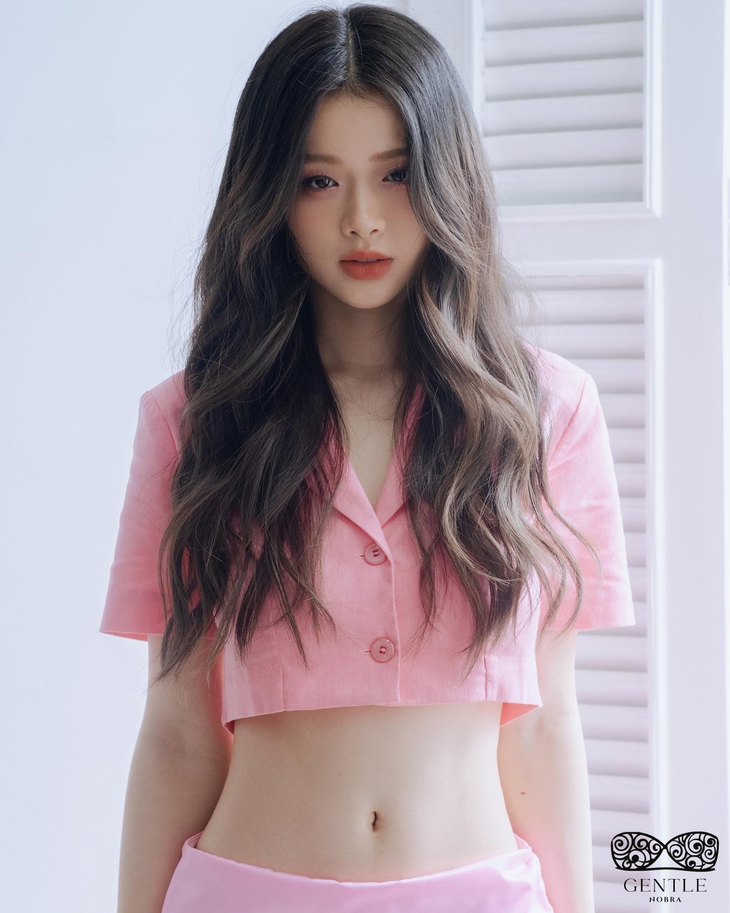 hotgirl linh ka sexy 2