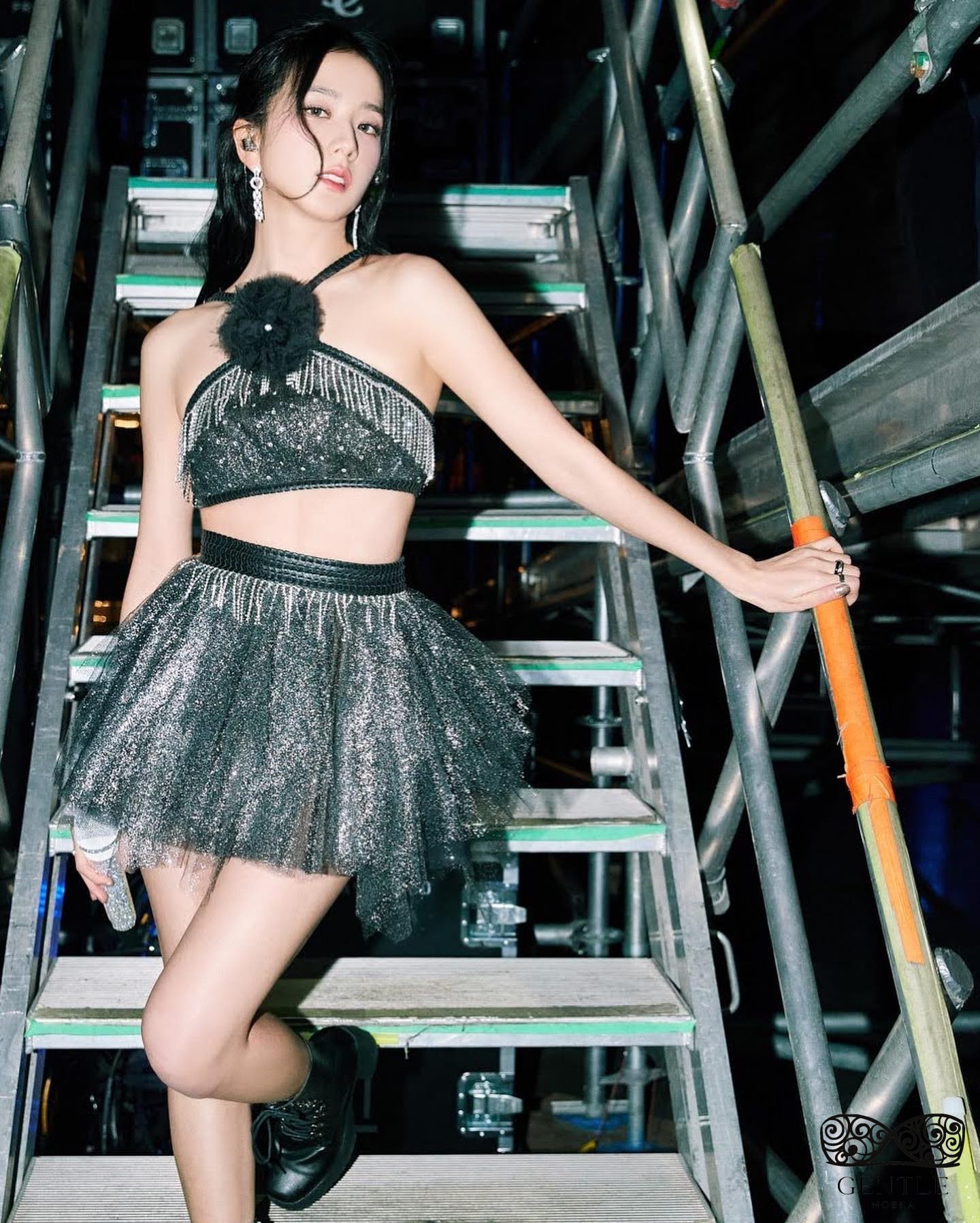 ảnh Jisoo bikini 4