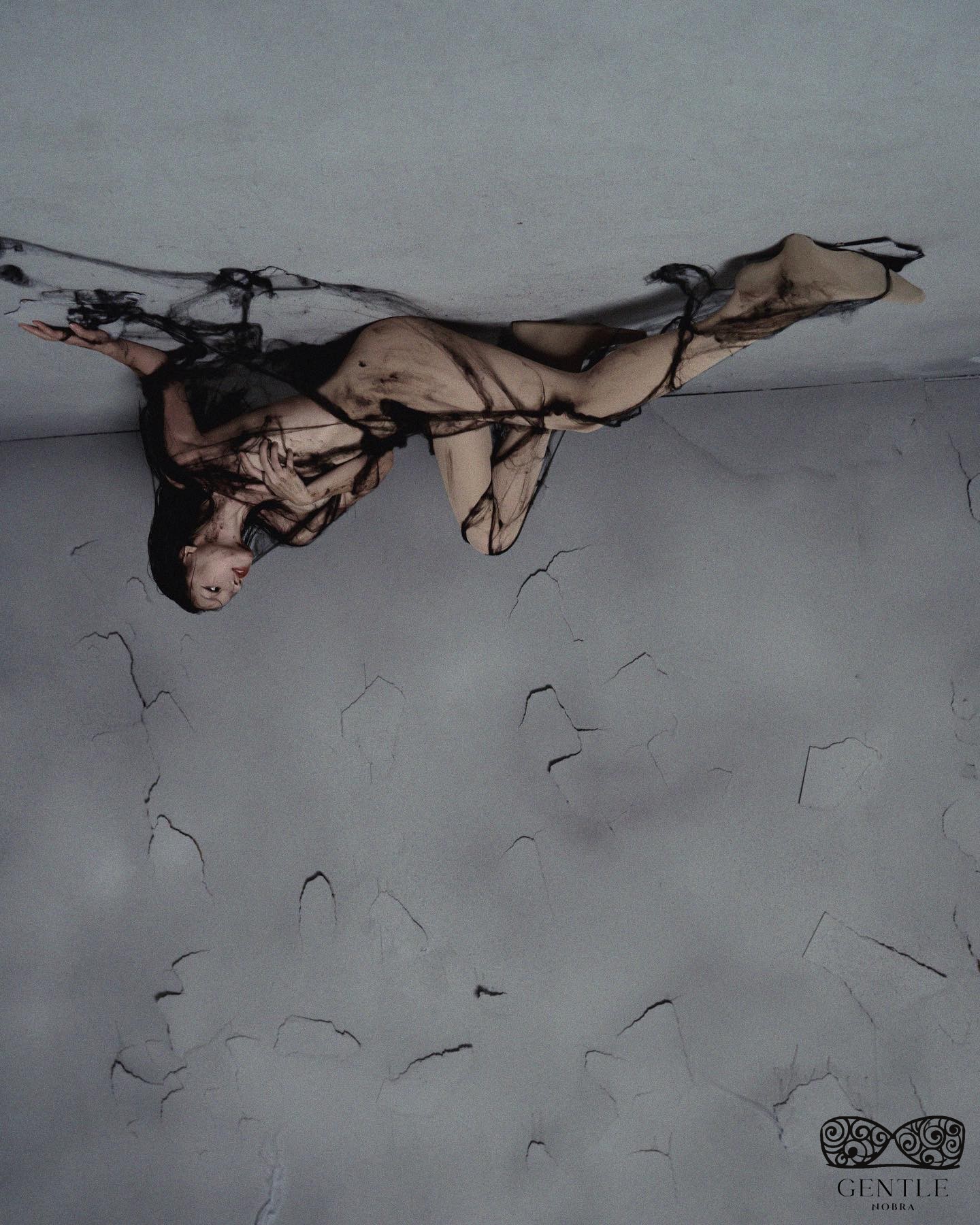 ảnh linh ngọc đàm nude 2