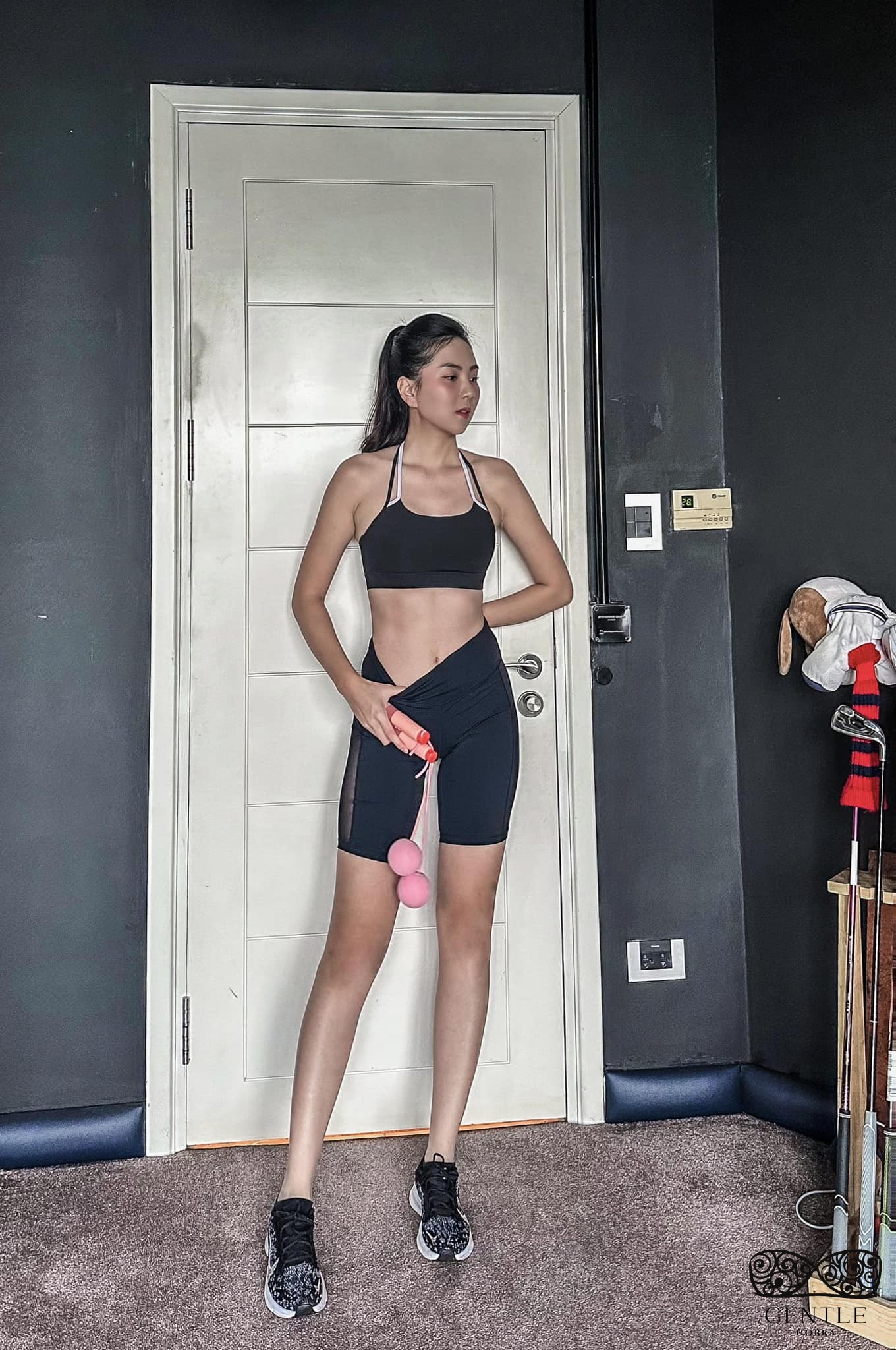 ảnh mc mai ngọc mặc đồ gym bó sát 2