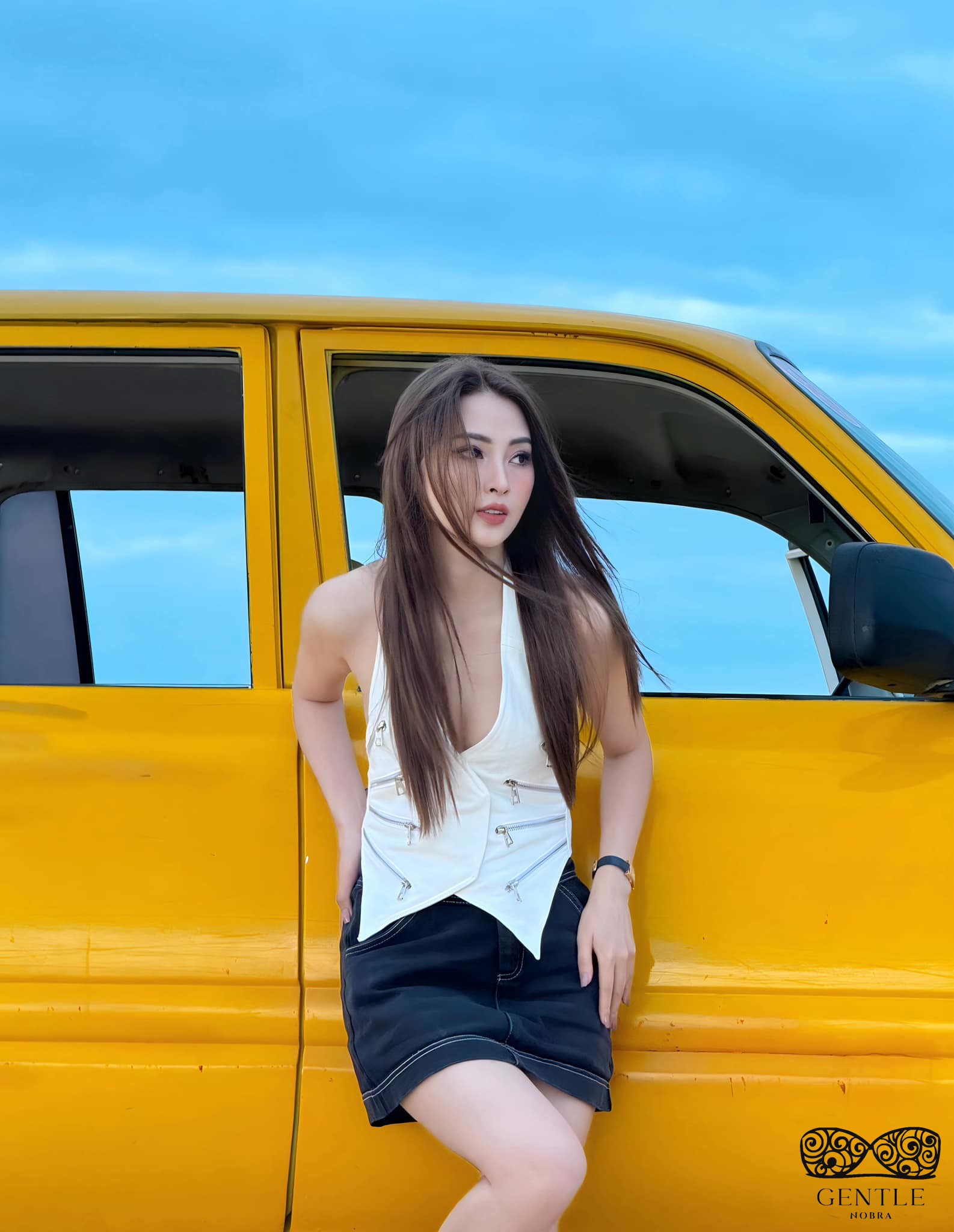 ảnh mc mù tạt sexy nóng bỏng 2