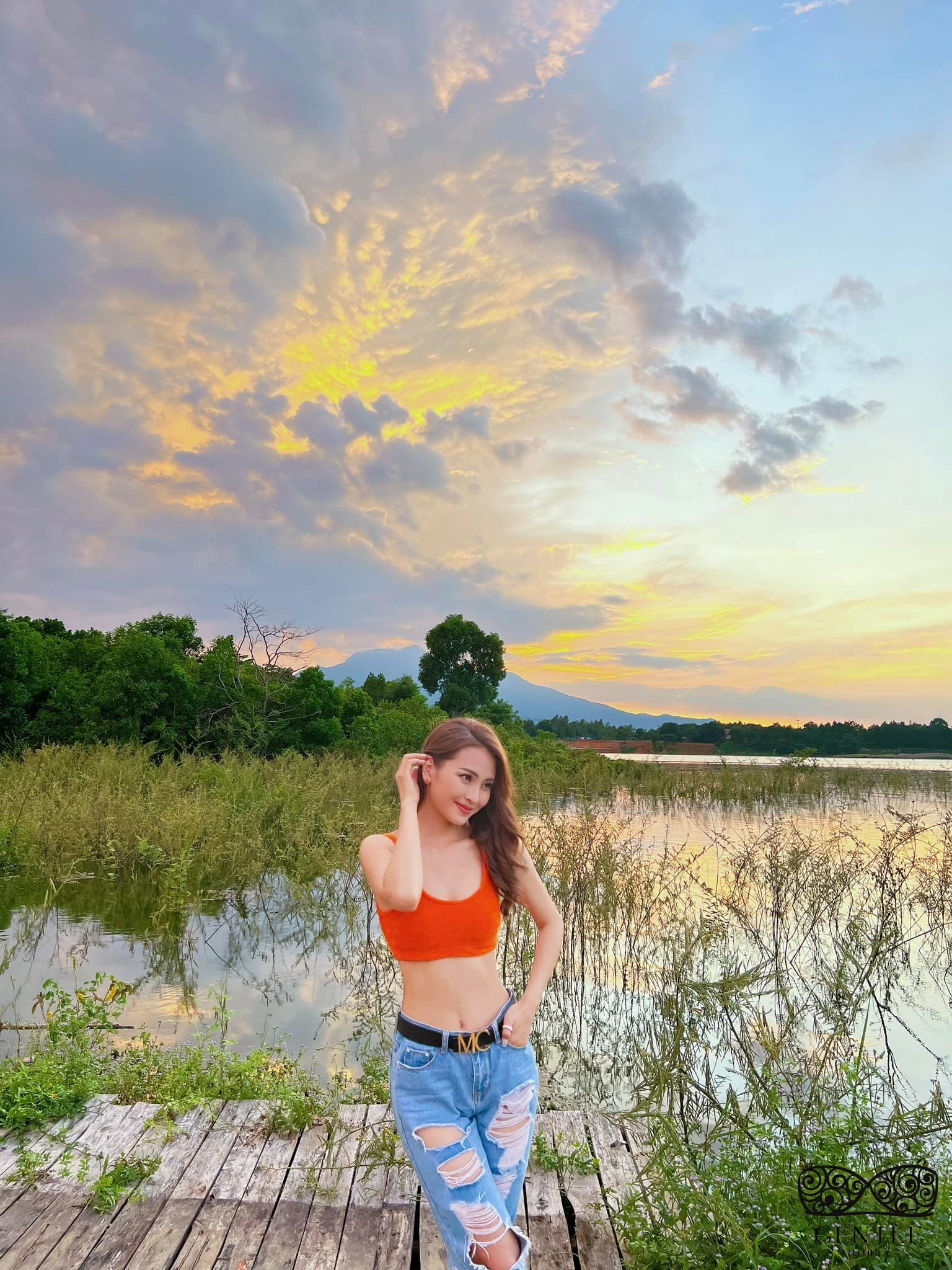 ảnh mc mù tạt sexy gợi cảm 2